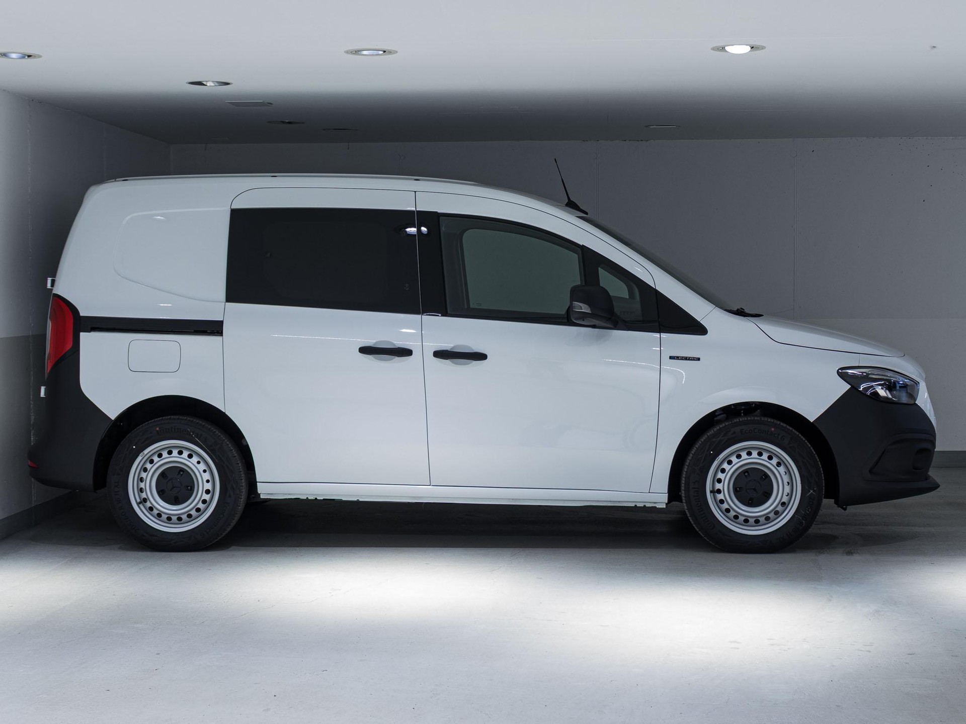 MERCEDES-BENZ eCitan Kasten BASE Standard-image-1