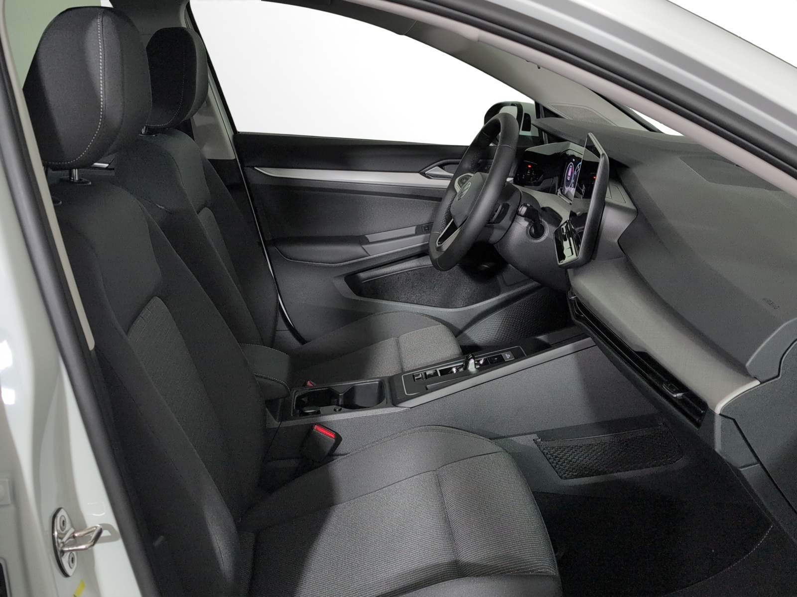 VW Golf 1.5 e TSI mHEV Basis DSG-image-6