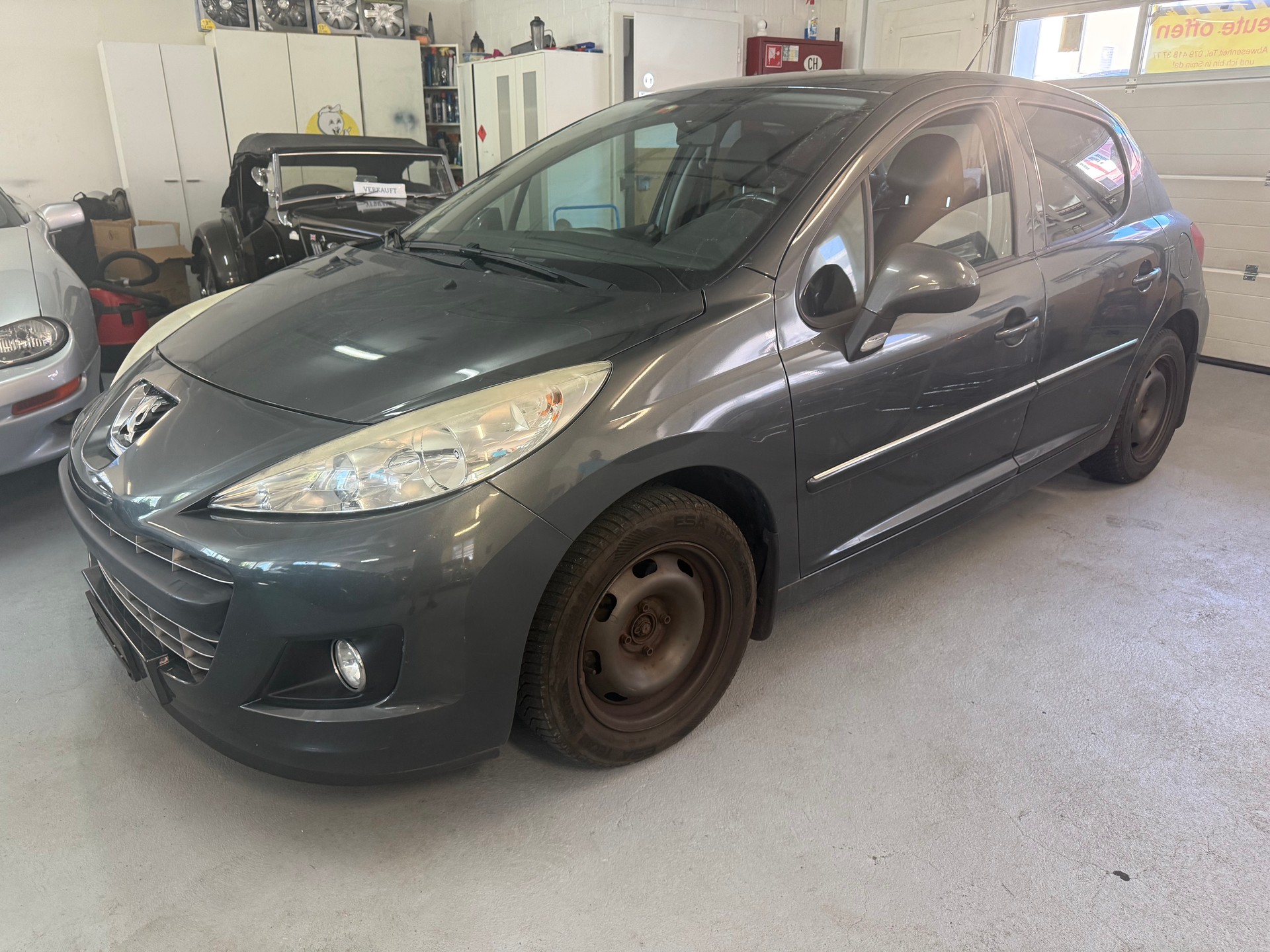 PEUGEOT 207 1.6 HDI Allure-image-0