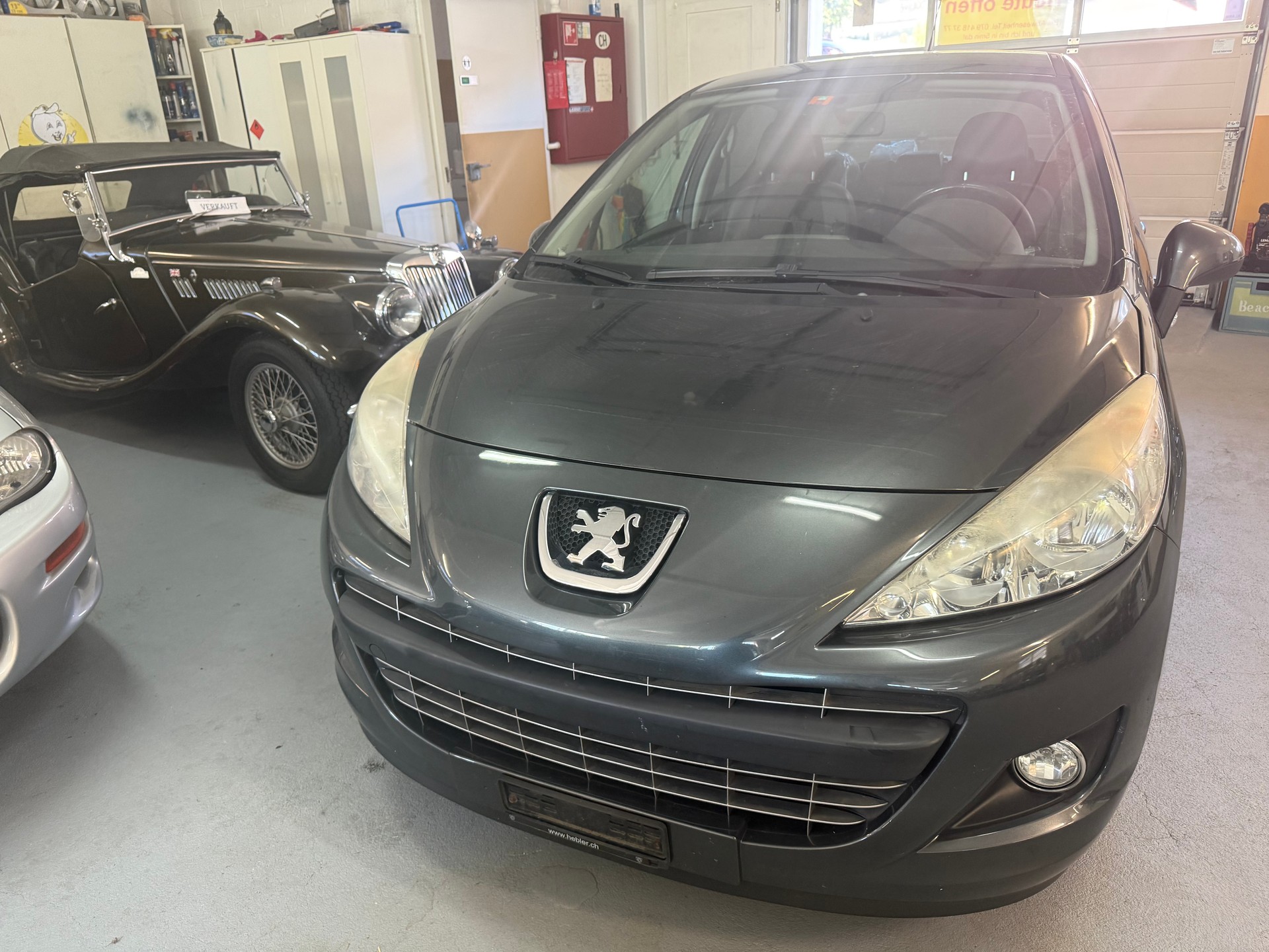 PEUGEOT 207 1.6 HDI Allure-image-1