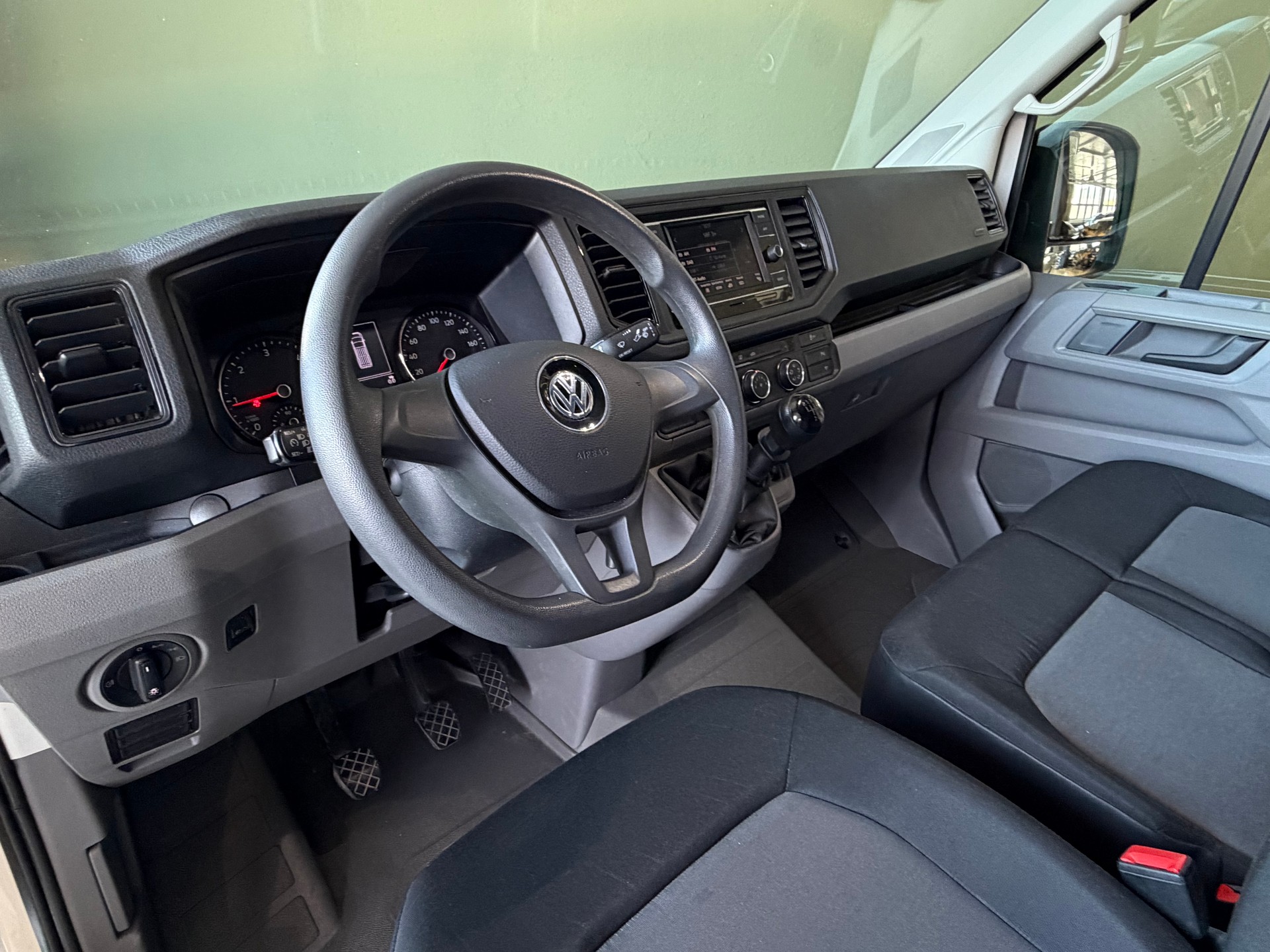 VW Crafter 35 2.0 TDI L3 ***CH-Fahrzeug***-image-12