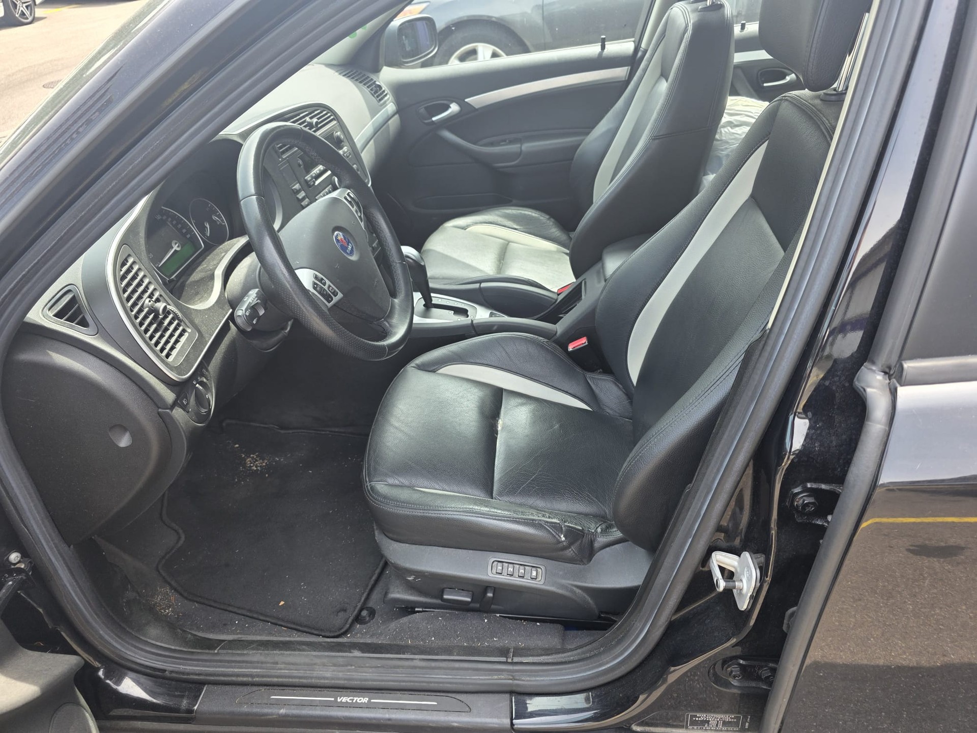 SAAB 9-3 2.0 BioPower Vector Automatic-image-8