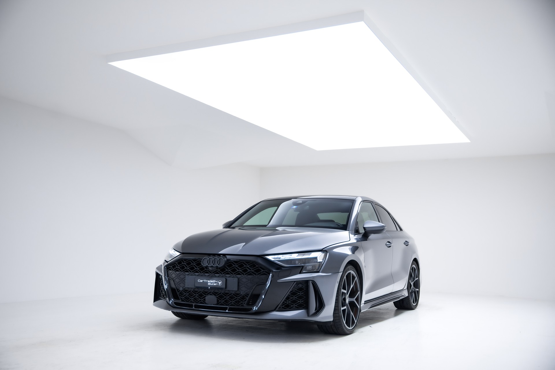 AUDI RS3 Limousine 2.5 TSI quattro S-tronic-showroom-element-3