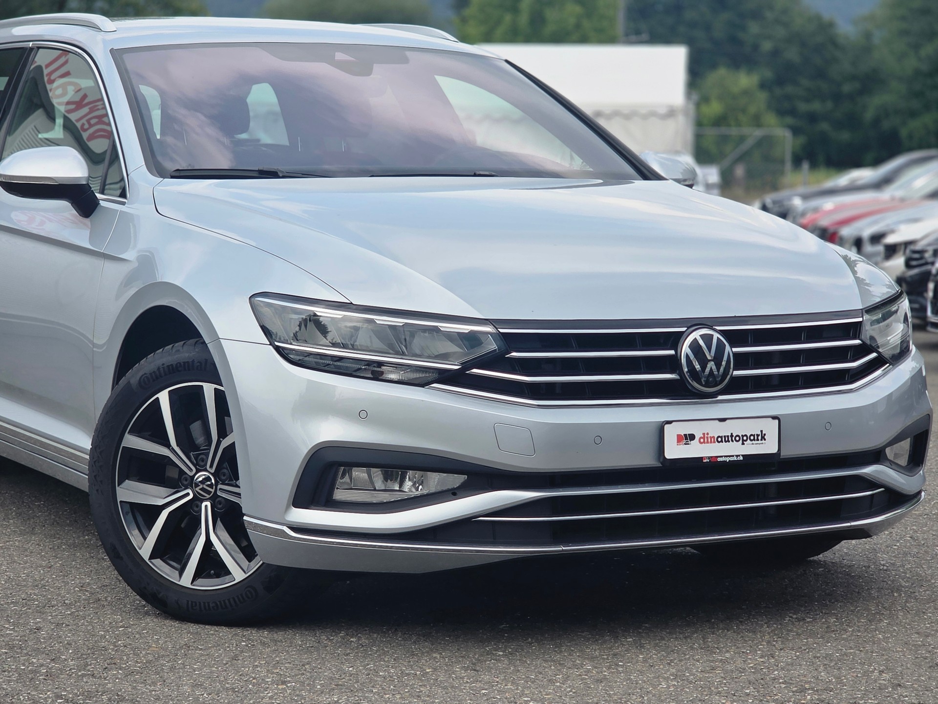 VW Passat 2.0 TDI BMT Elegance 4Motion DSG * CH-Fahrzeug * Vollausstattung * Frisch ab MFK *-image-4