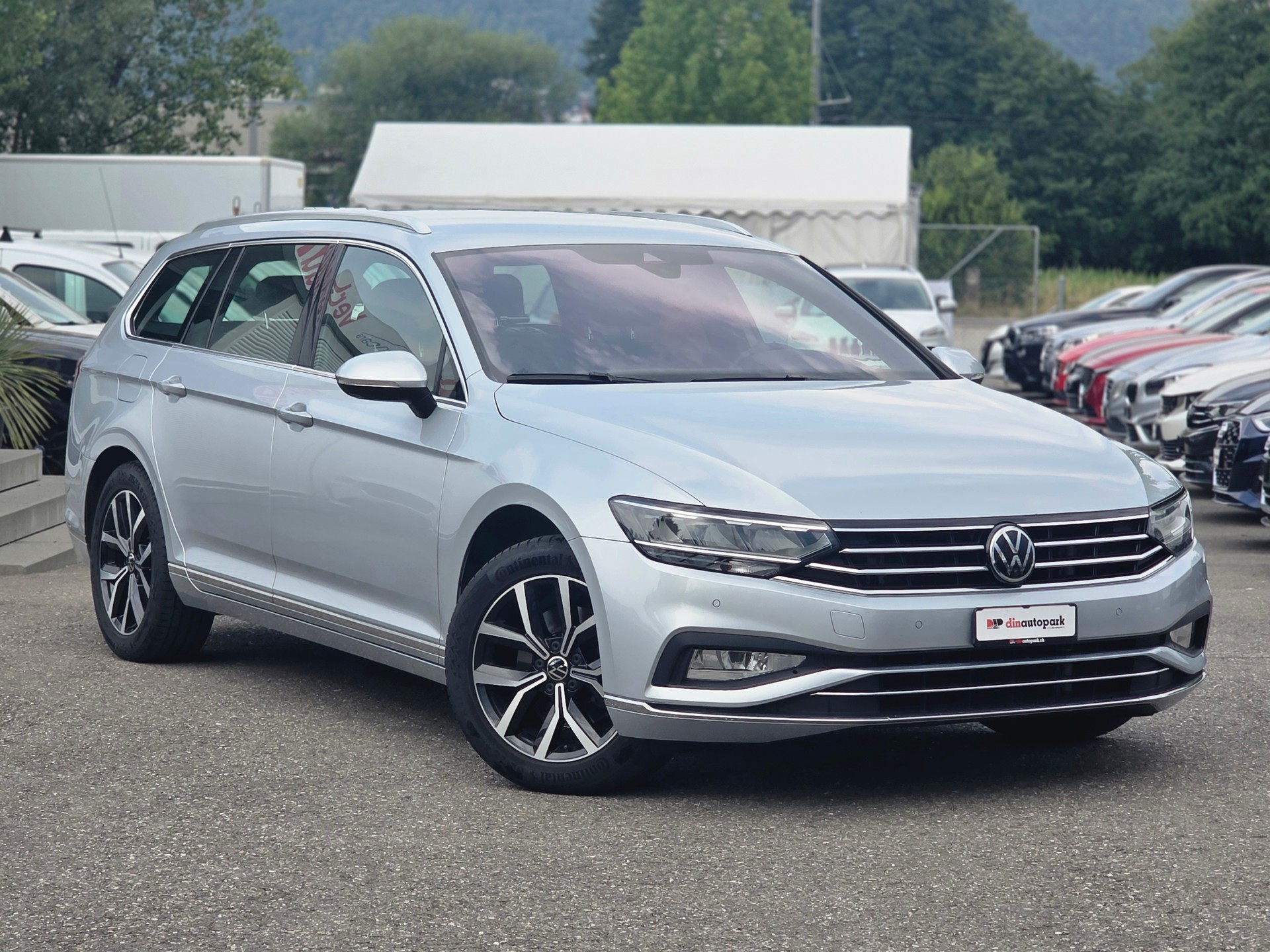VW Passat 2.0 TDI BMT Elegance 4Motion DSG * CH-Fahrzeug * Vollausstattung * Frisch ab MFK *-image-3