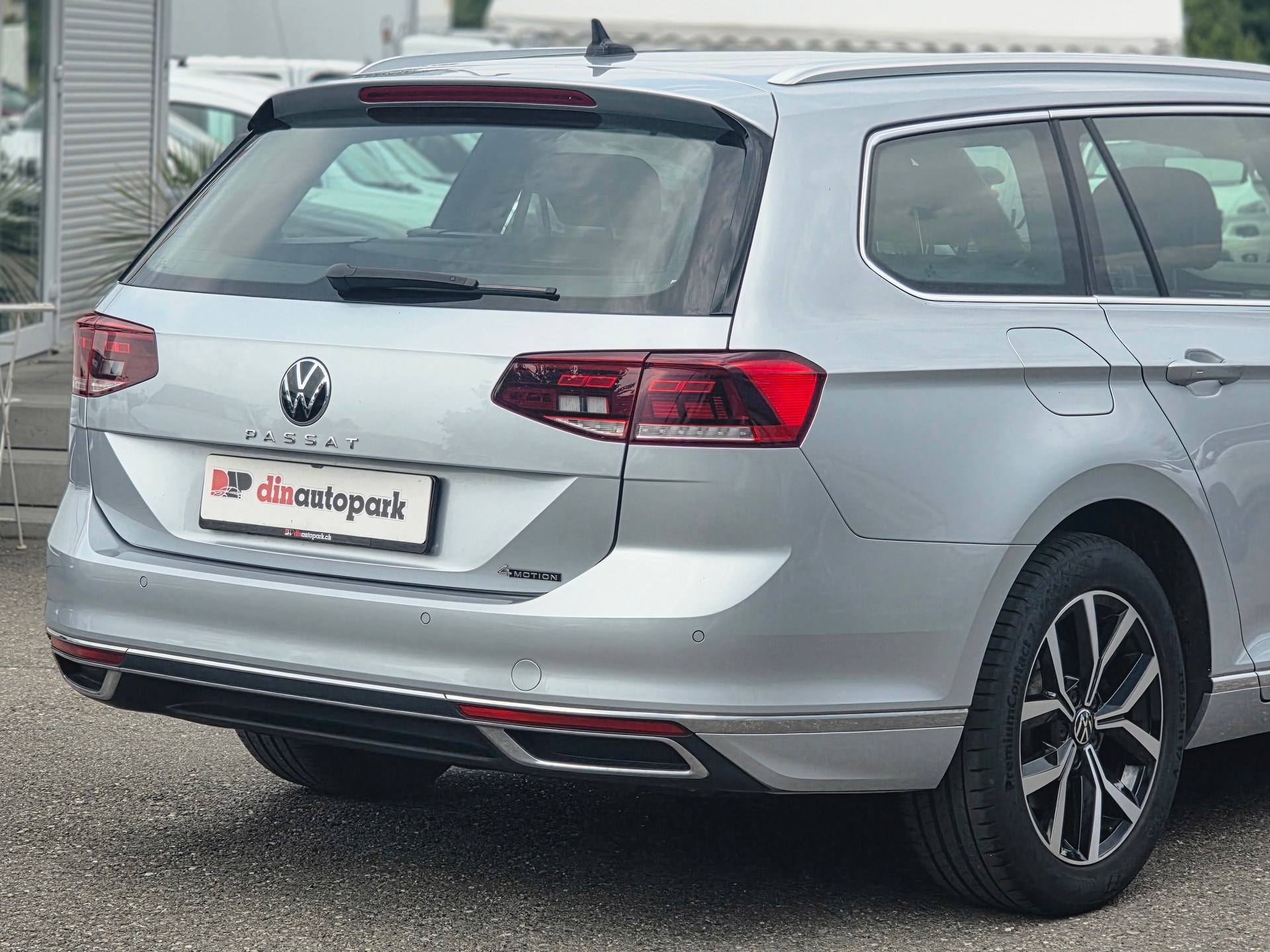 VW Passat 2.0 TDI BMT Elegance 4Motion DSG * CH-Fahrzeug * Vollausstattung * Frisch ab MFK *-image-6