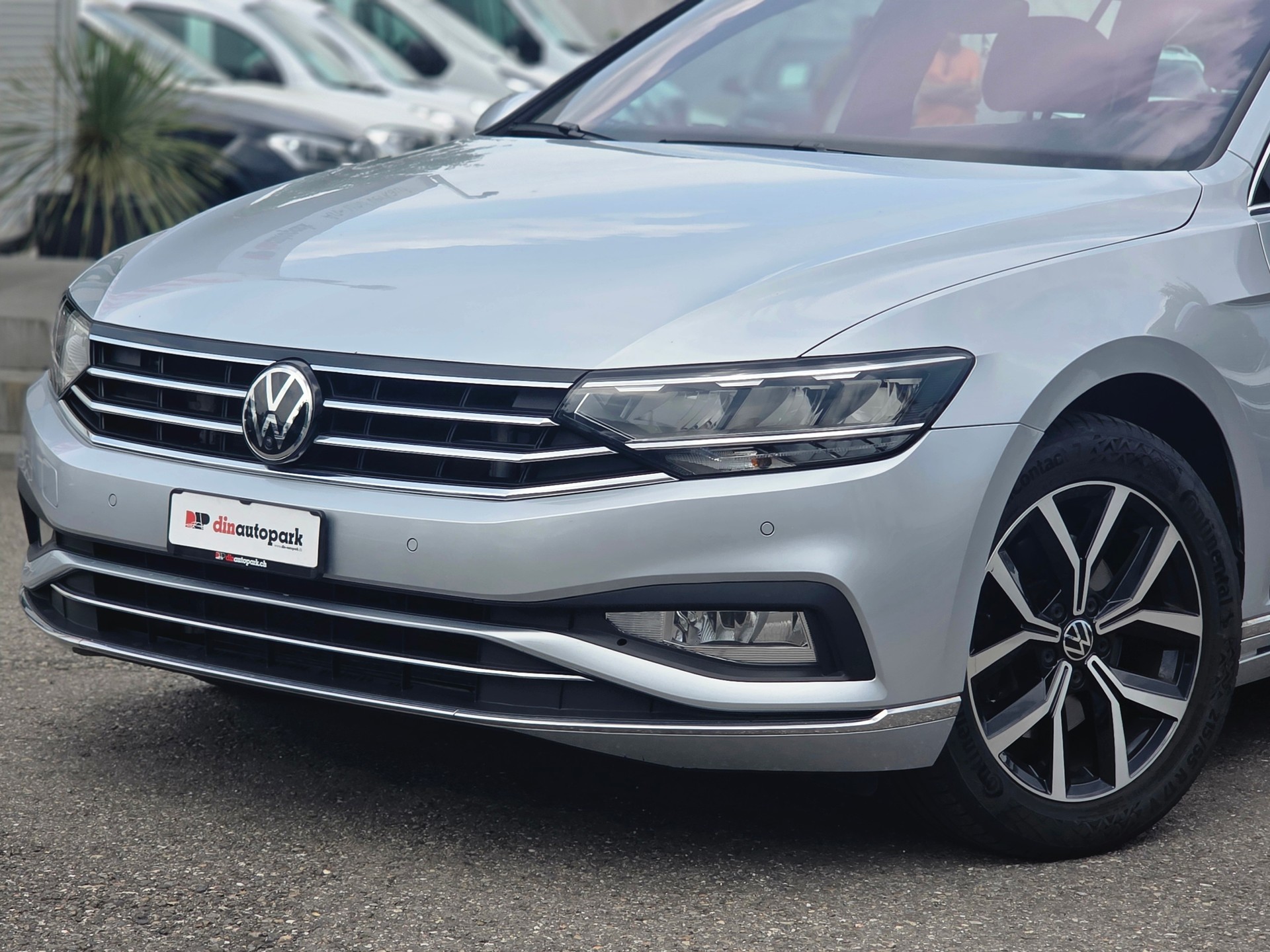 VW Passat 2.0 TDI BMT Elegance 4Motion DSG * CH-Fahrzeug * Vollausstattung * Frisch ab MFK *-image-2