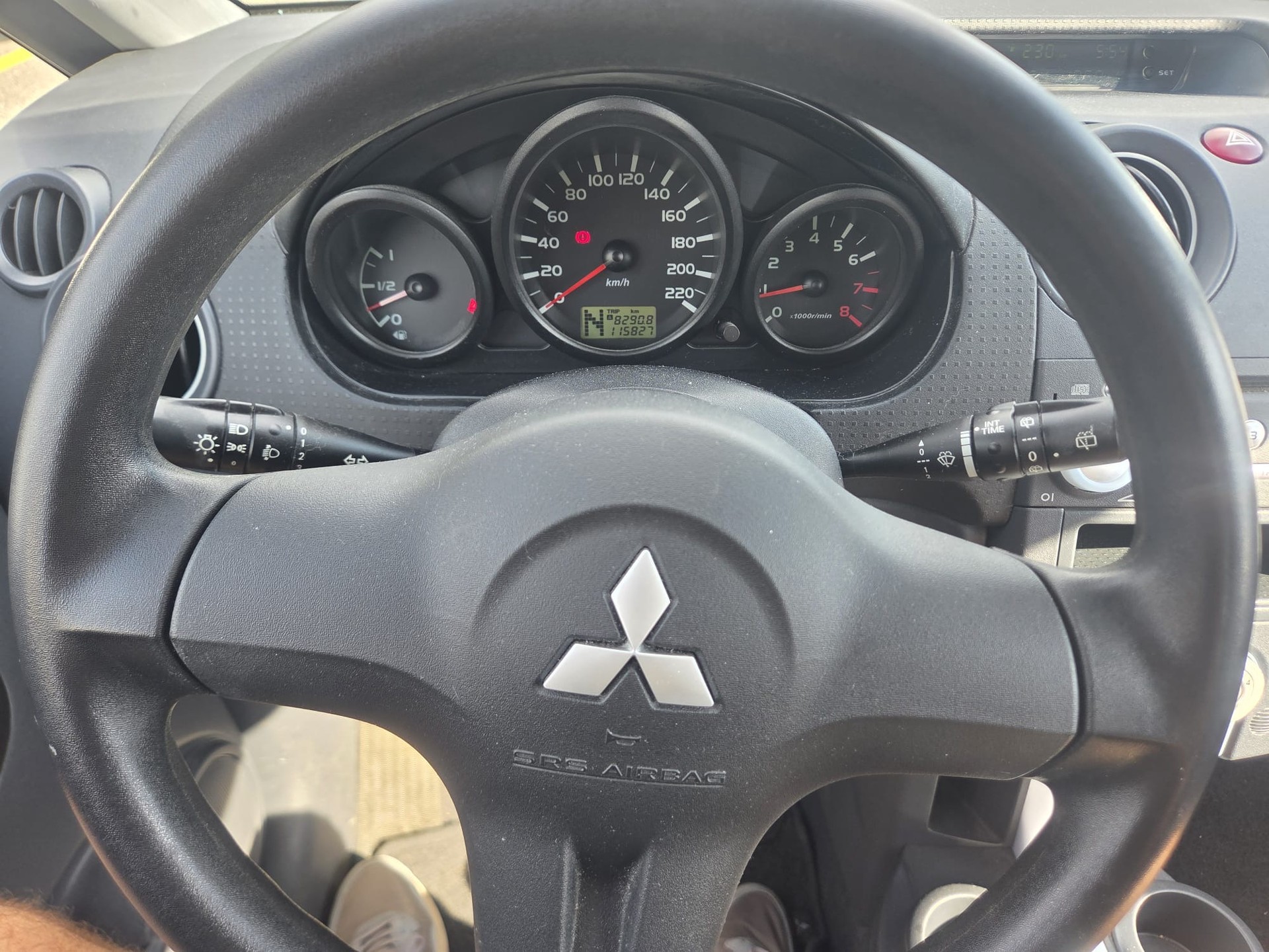 MITSUBISHI Colt 1.3 16V Celebration 30-image-7