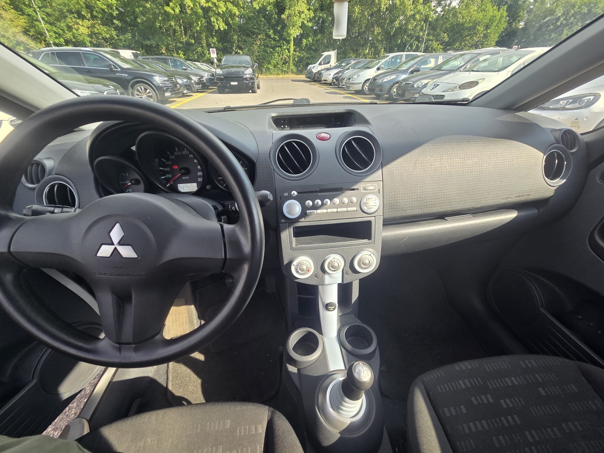 MITSUBISHI Colt 1.3 16V Celebration 30-image-6