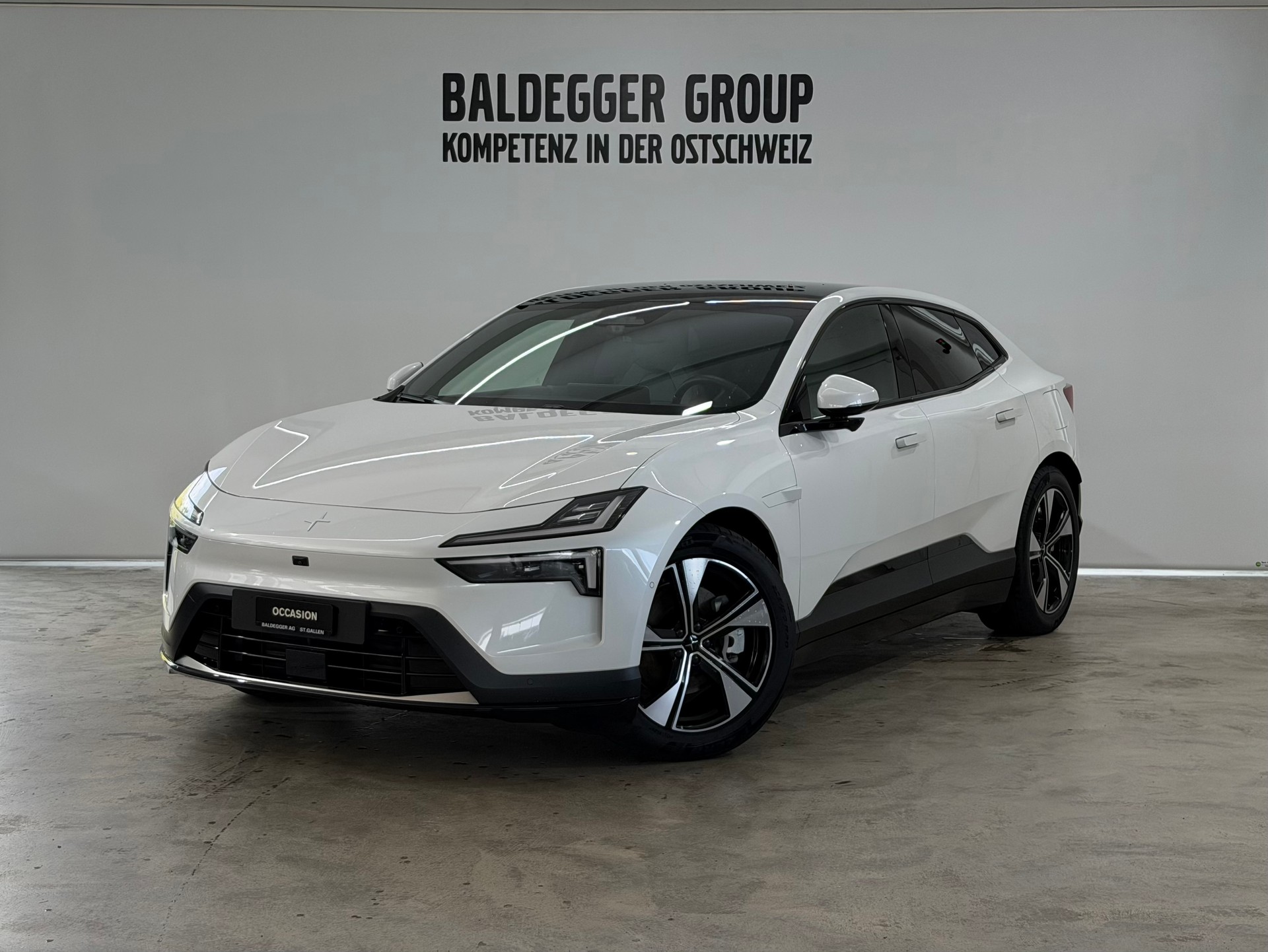 POLESTAR 4 Long Range Dual Motor-image-0