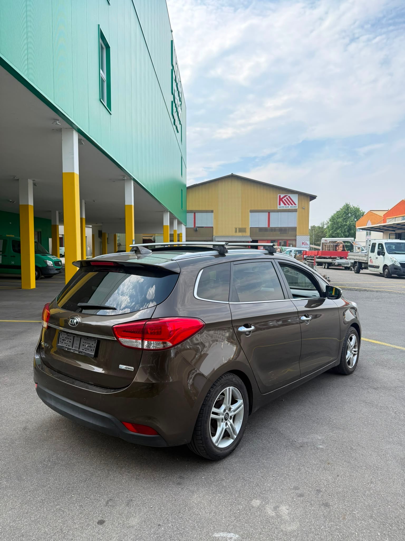 KIA Carens 1.6 GDI Classic-image-6