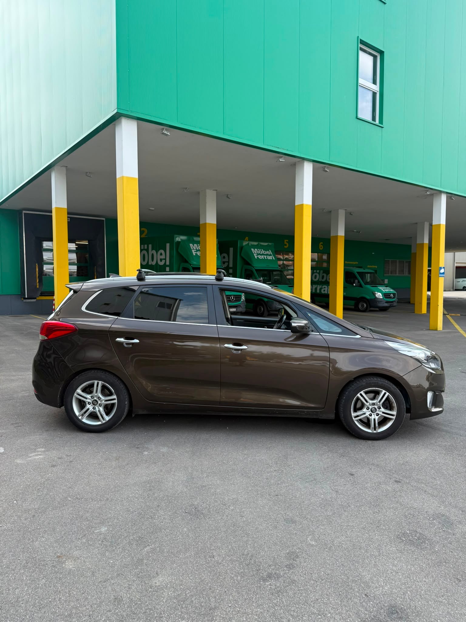 KIA Carens 1.6 GDI Classic-image-7