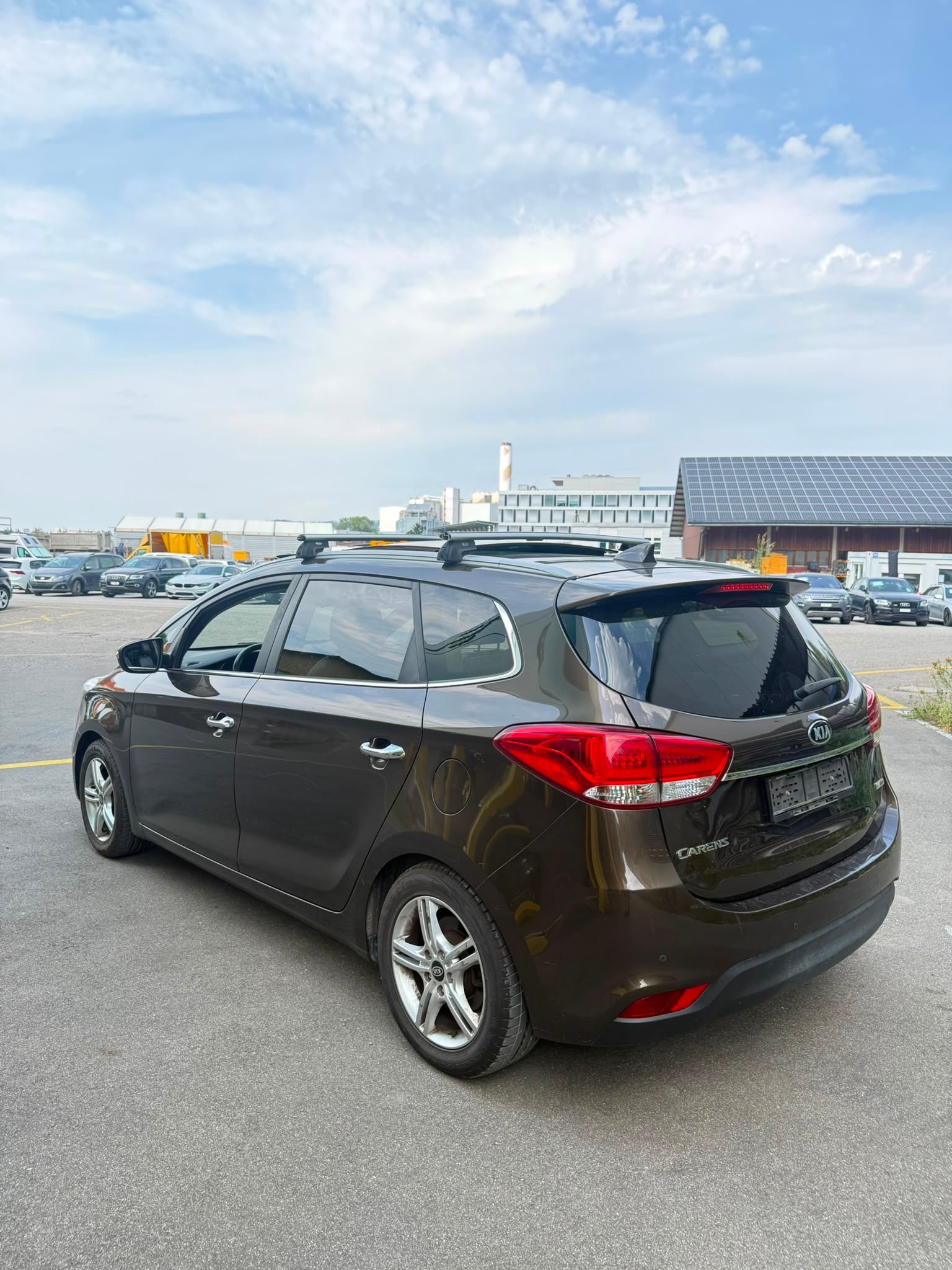 KIA Carens 1.6 GDI Classic-image-4