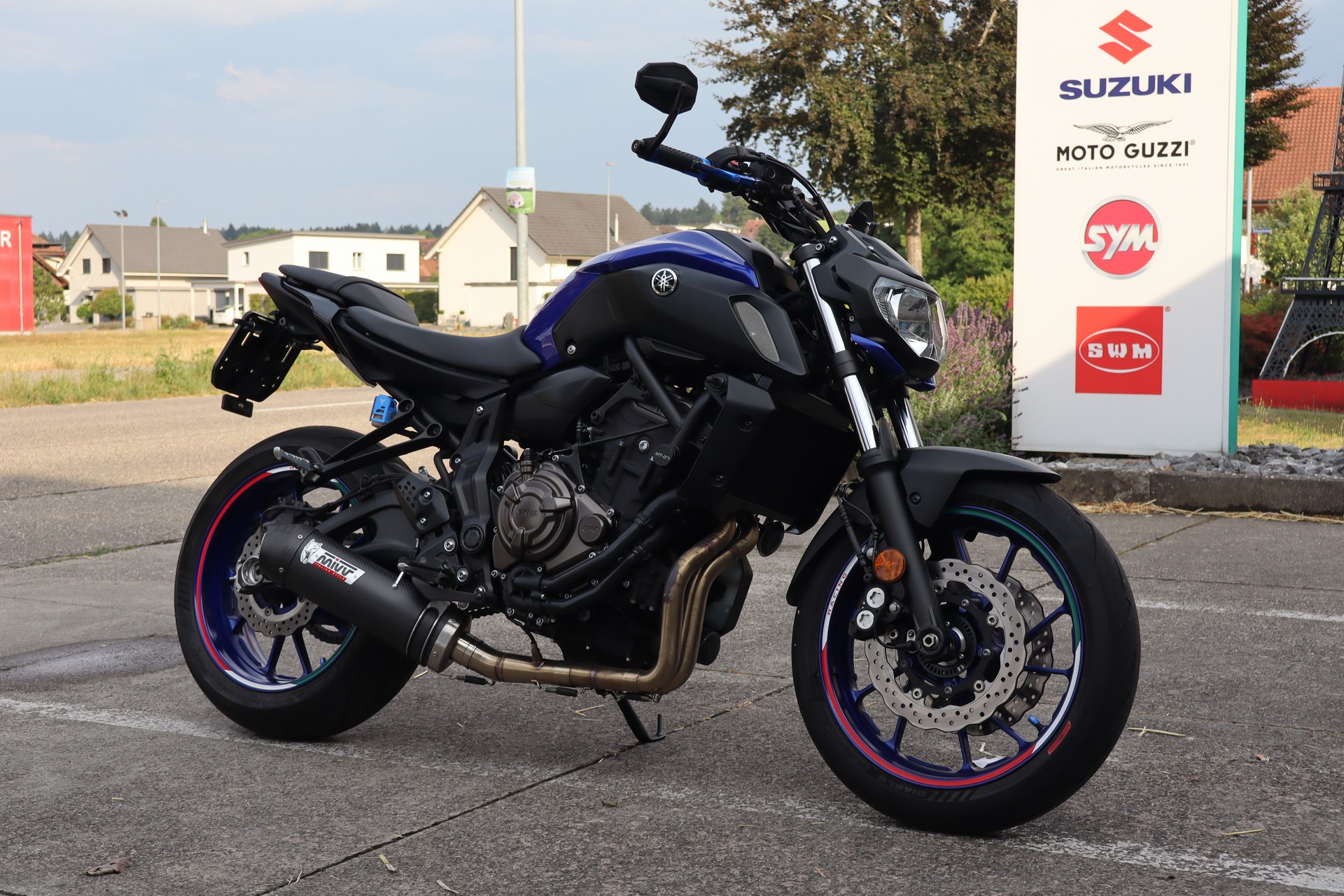 YAMAHA MT-07 ABS-showroom-element-1