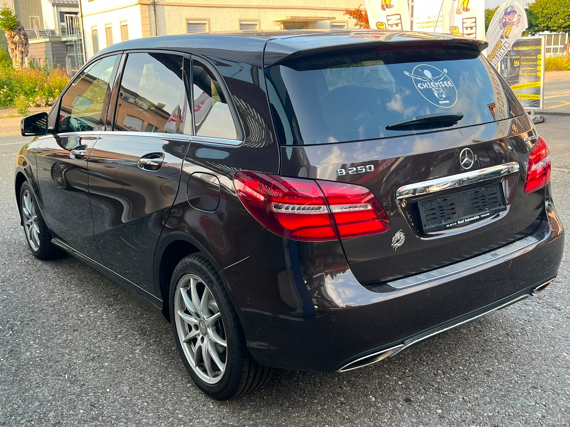 MERCEDES-BENZ B 250 AMG Line 4Matic 7G-DCT-image-6
