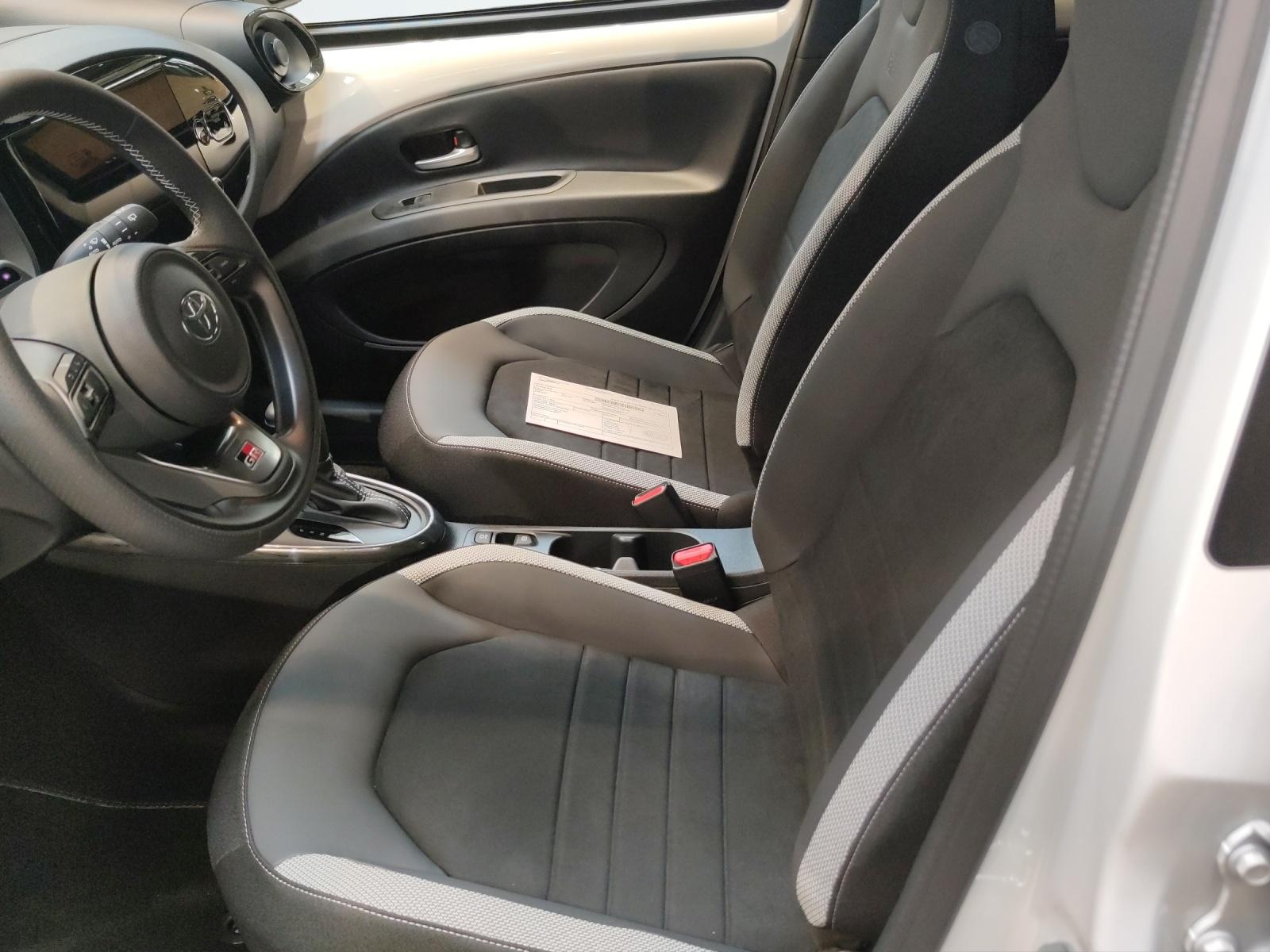 TOYOTA Aygo X 1.5 VVT-i HSD GR Sport-image-9