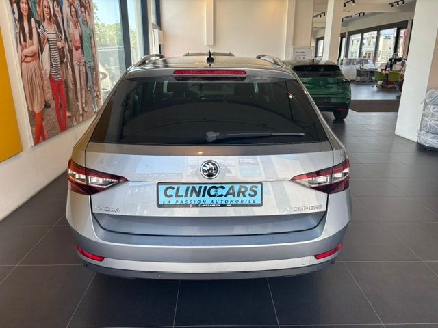 SKODA Superb Combi 1.4 TSI ACT Style DSG-image-6