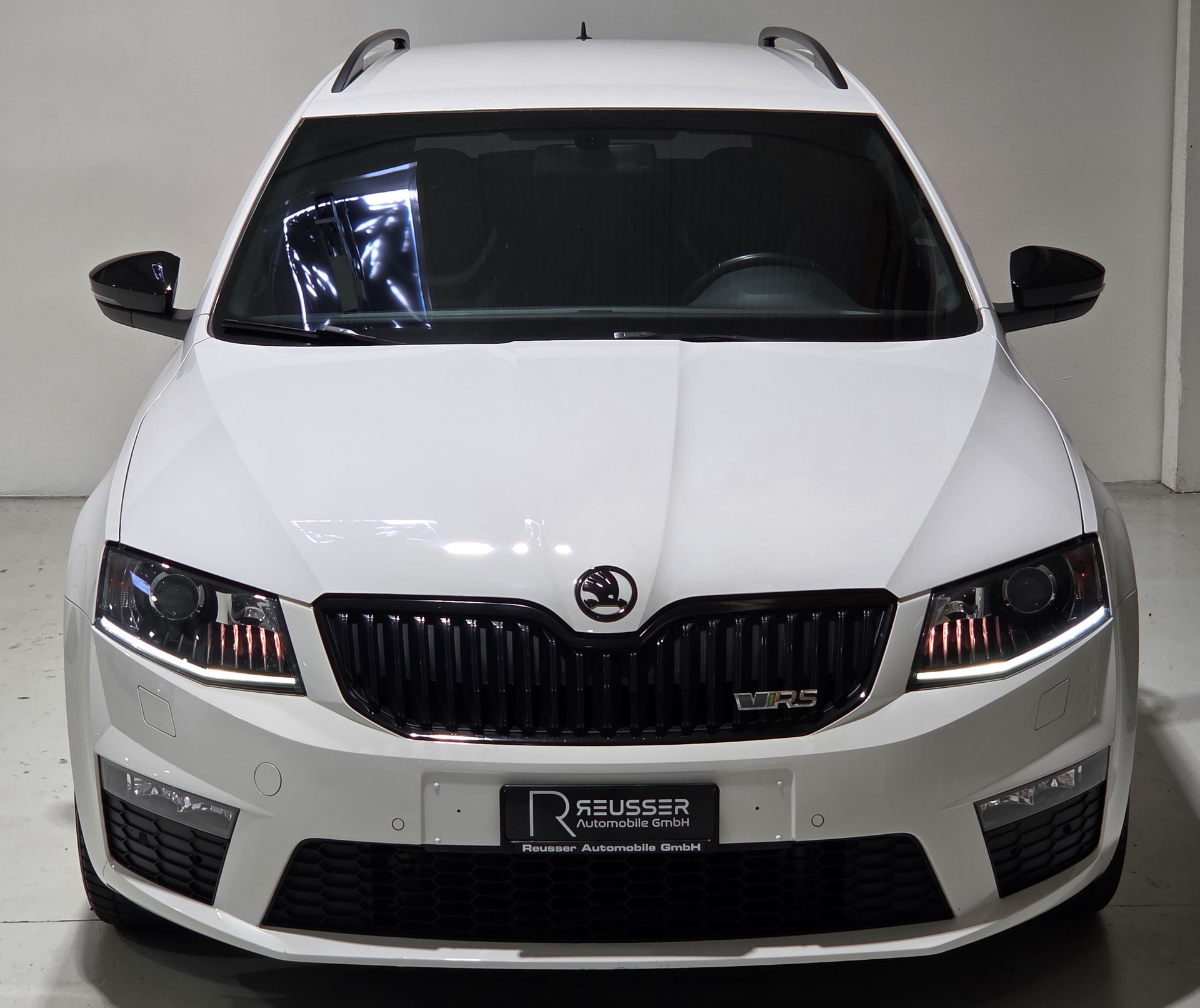 SKODA Octavia Combi 2.0 TDI RS DSG-image-15
