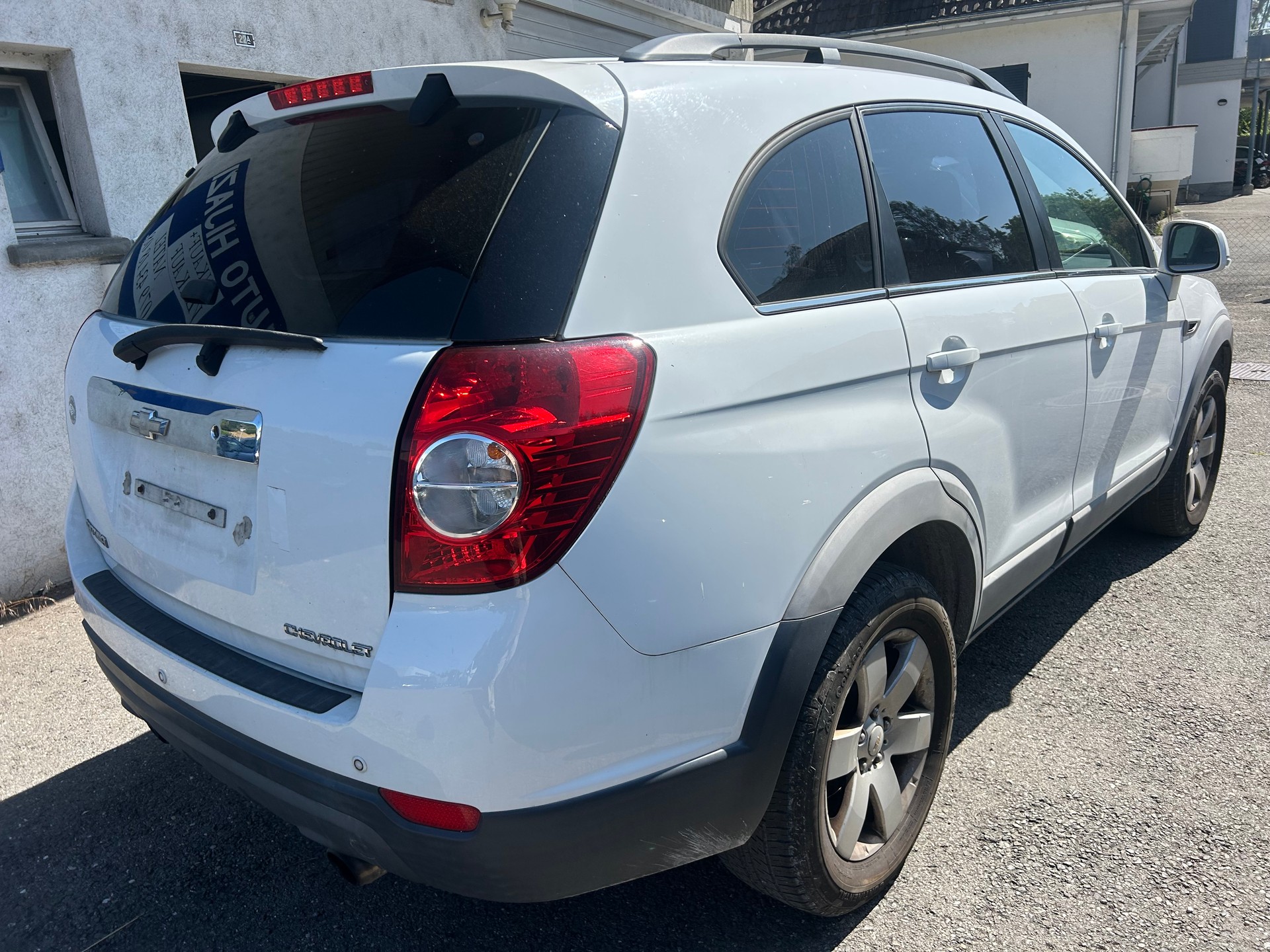 CHEVROLET Captiva 2.2 VCDi LT 4WD-image-4