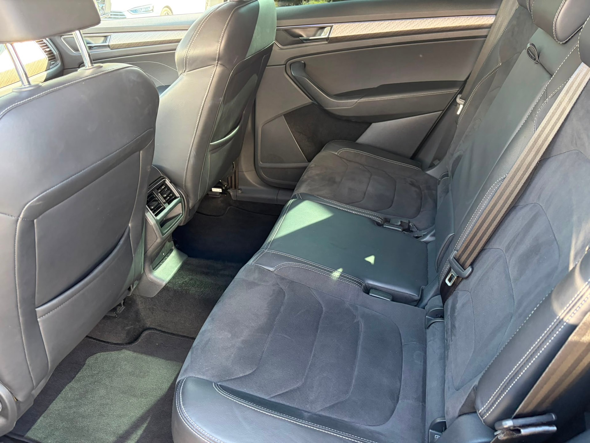 SKODA Kodiaq 2.0 TDI CR Style 4x4 DSG-image-14