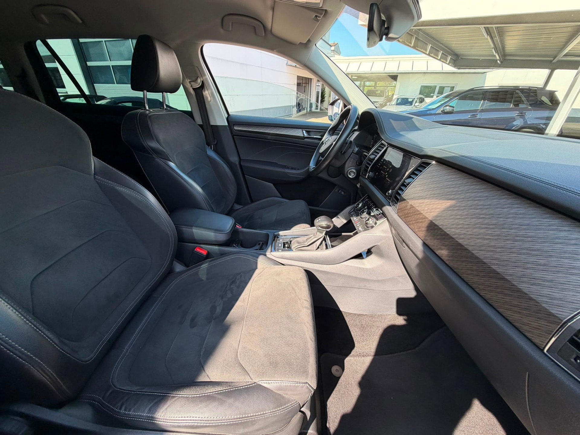 SKODA Kodiaq 2.0 TDI CR Style 4x4 DSG-image-13