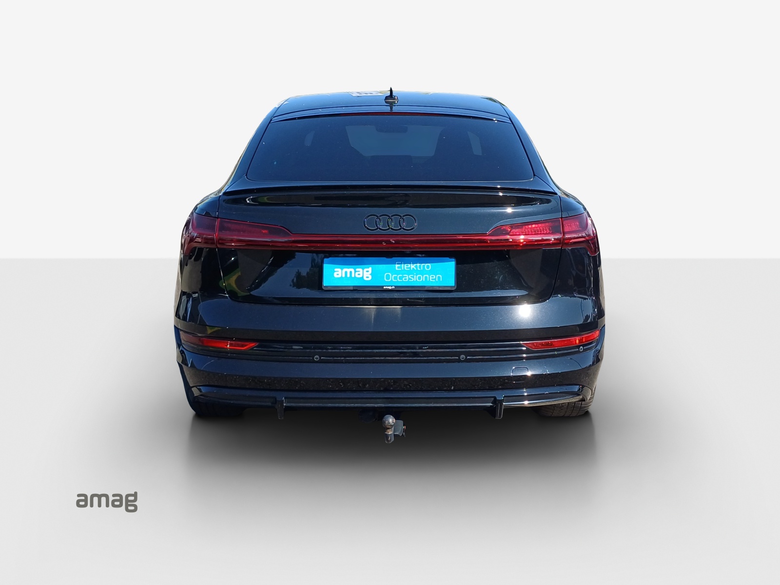 AUDI e-tron 55 Sportback S Line Black Edition quattro-image-3