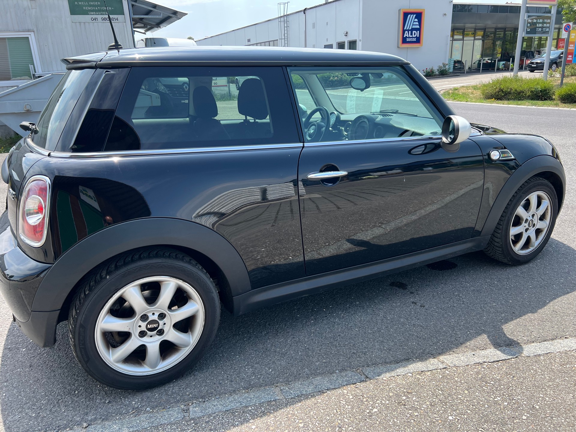 MINI One-image-4