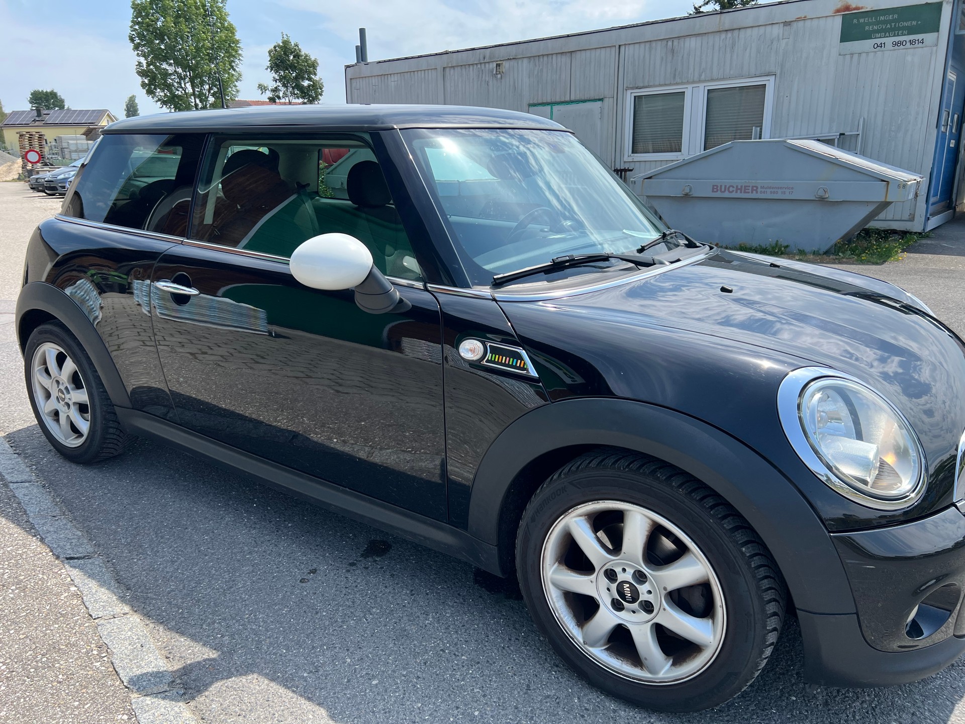 MINI One-image-2