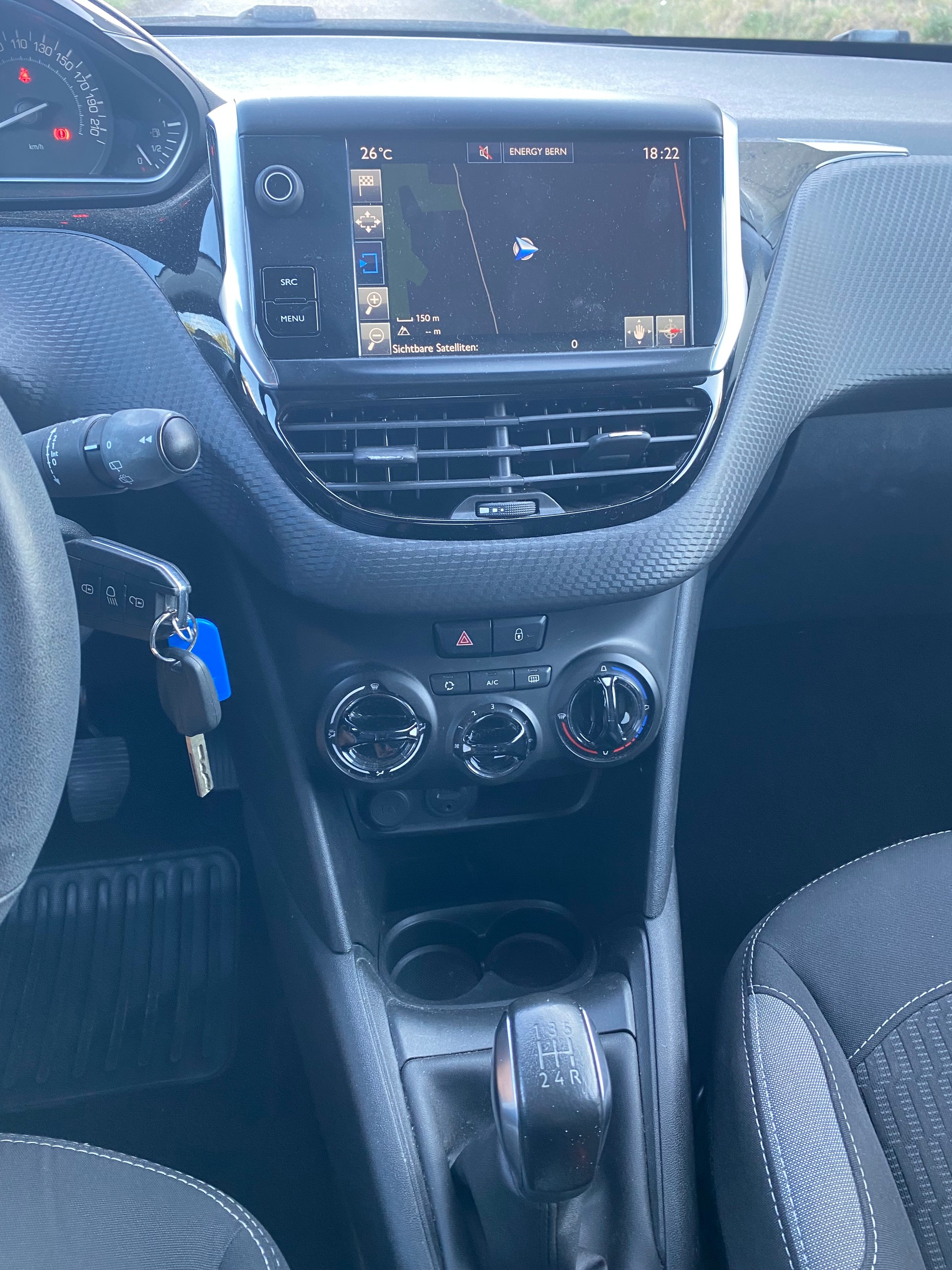 PEUGEOT 208 1.2 PureTech Active-image-10
