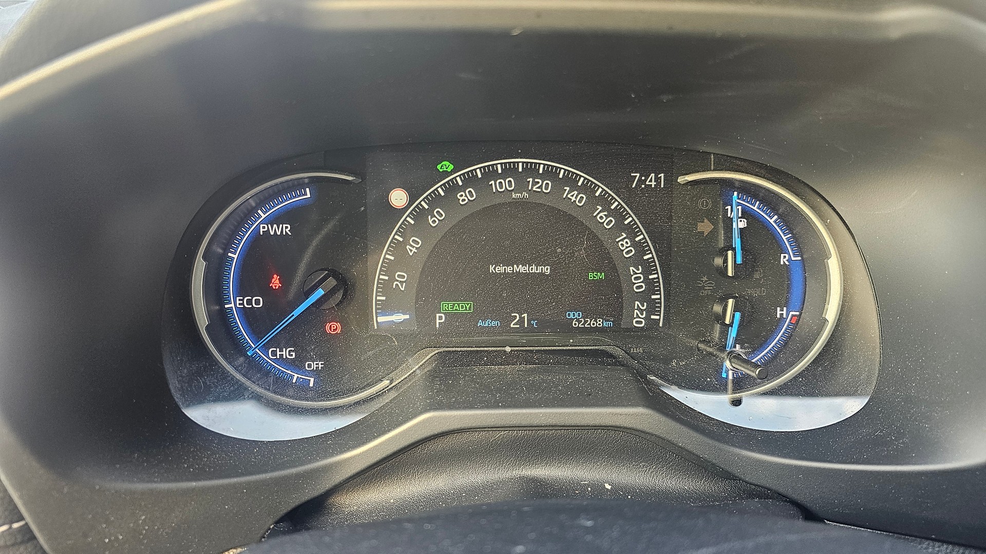 TOYOTA RAV-4 2.5 HSD Premium e-CVT 4WD-image-10