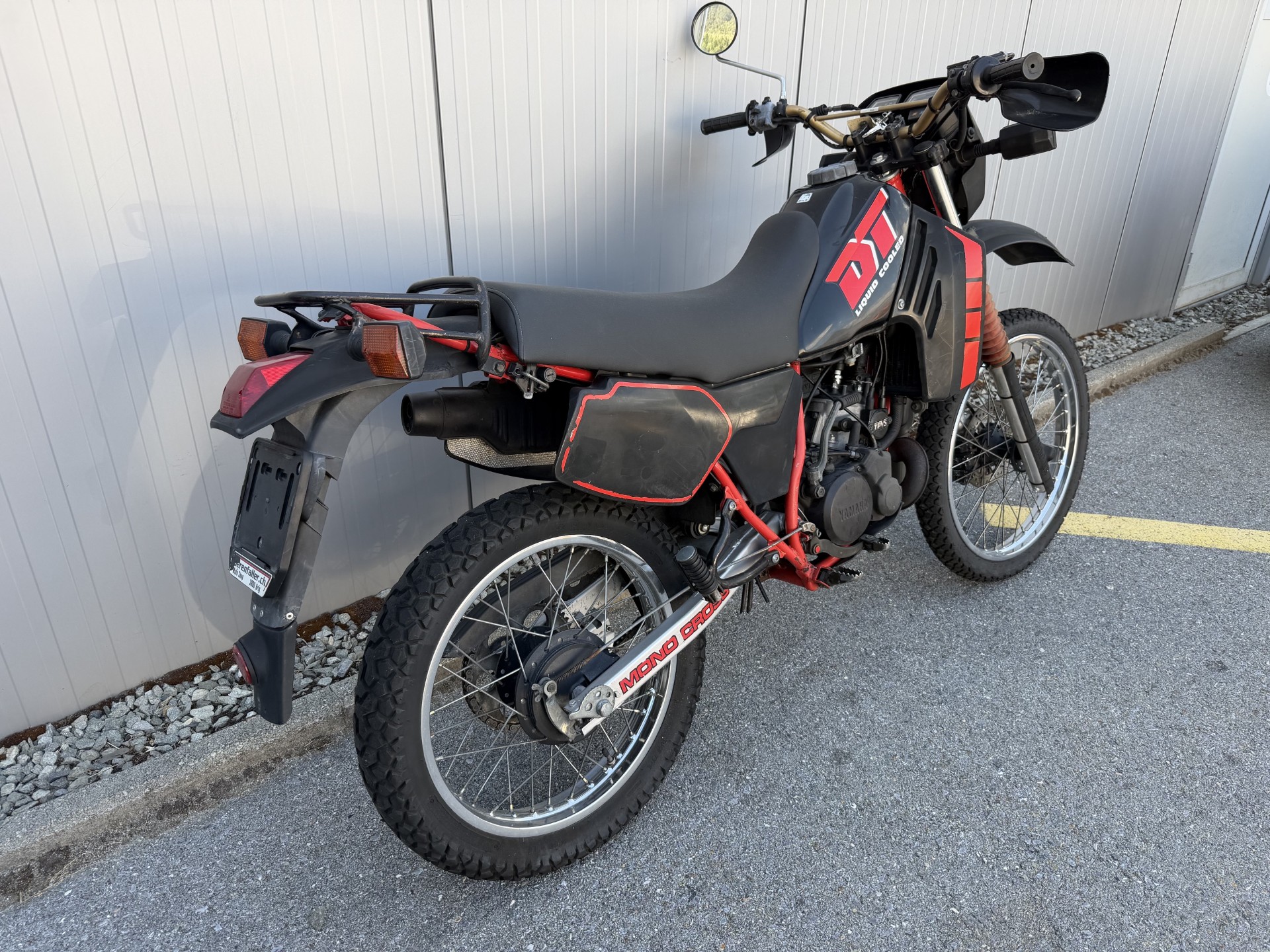 YAMAHA DT 125 LC YPVS-showroom-element-2
