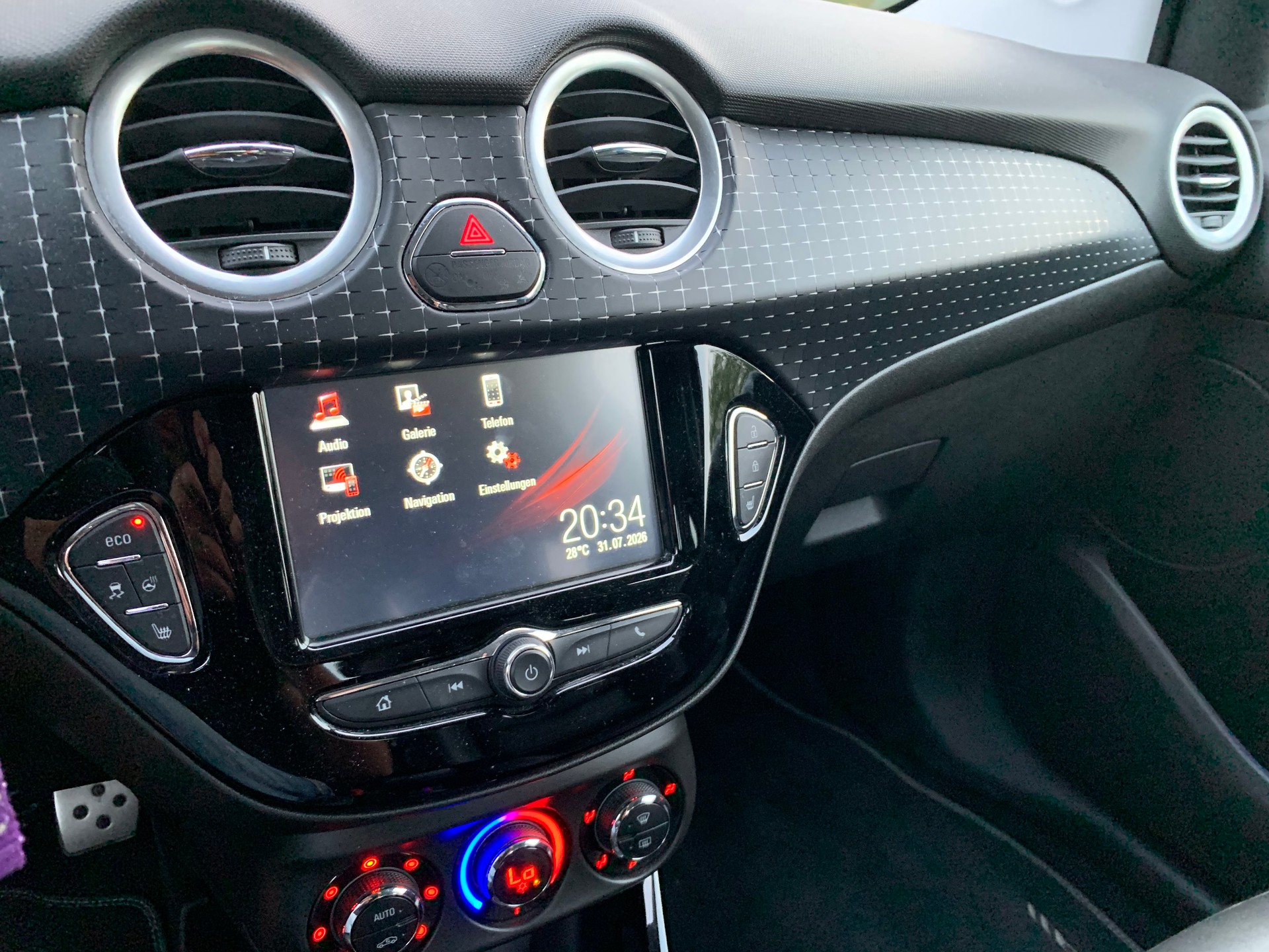 OPEL Adam 1.4 Turbo ROCKS S-image-11