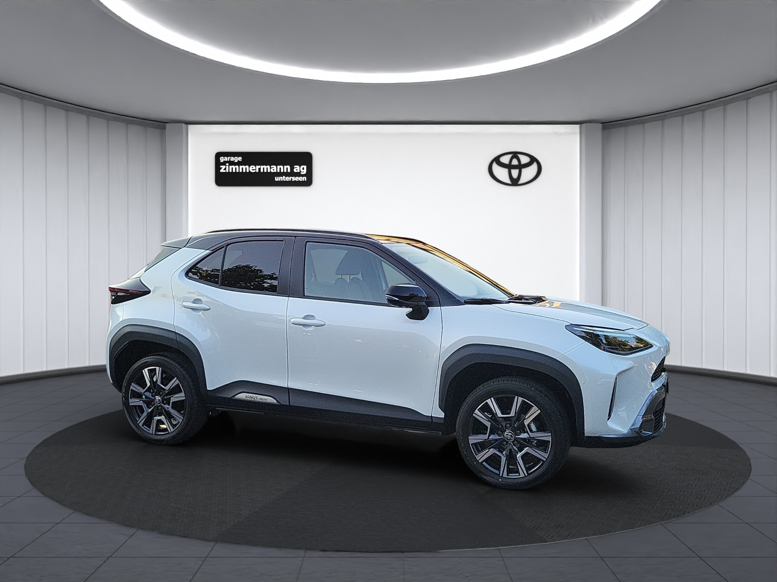 TOYOTA Yaris Cross 1.5 VVT-i HSD Premium AWD-image-3