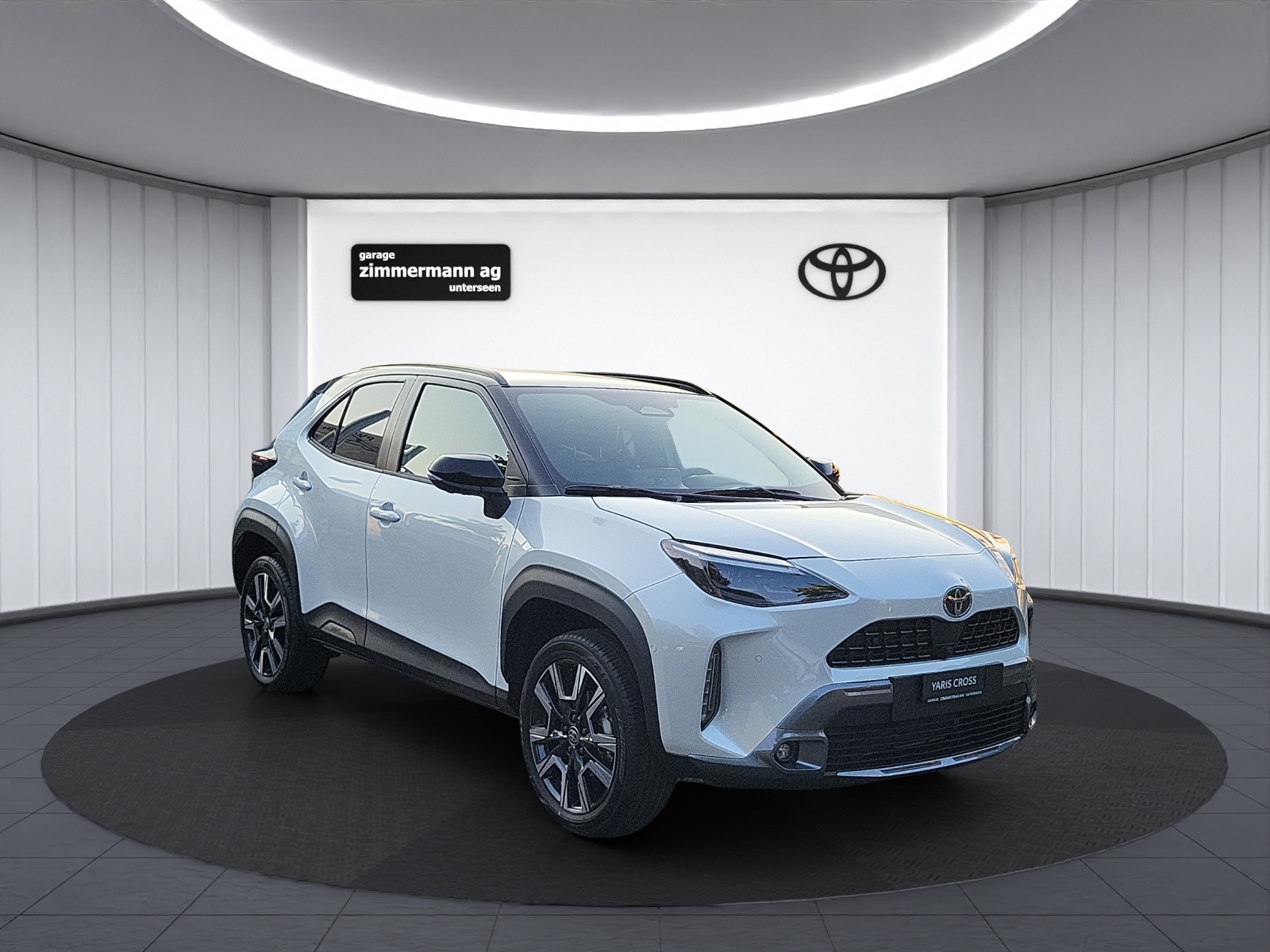 TOYOTA Yaris Cross 1.5 VVT-i HSD Premium AWD-image-2