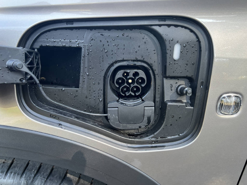 FORD TOURNEO CONNECT Grand 1.5 EcoBoost 150 Active PHEV-image-10