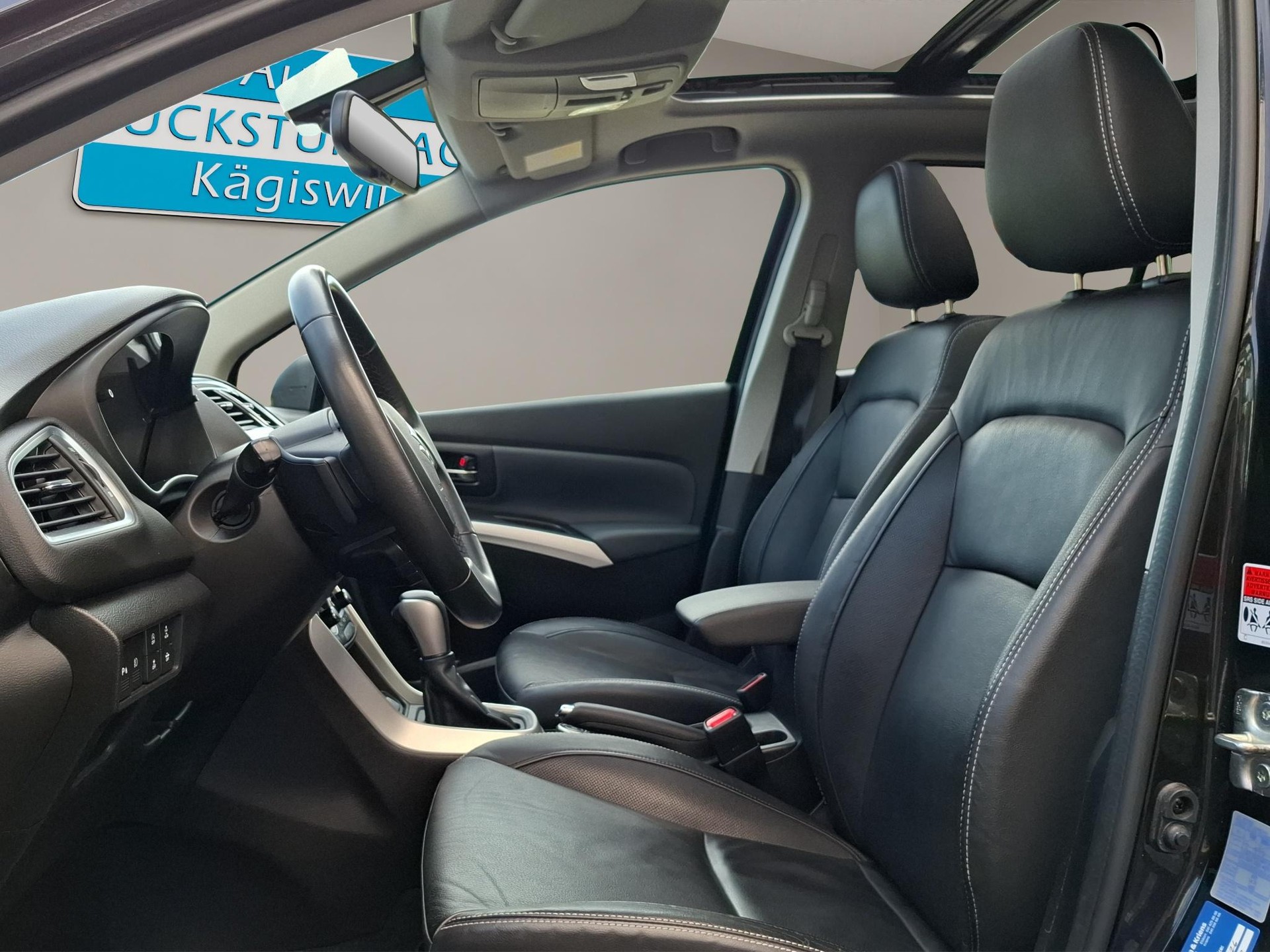 SUZUKI SX4 S-Cross 1.4 T Compact Top 4x4-image-5