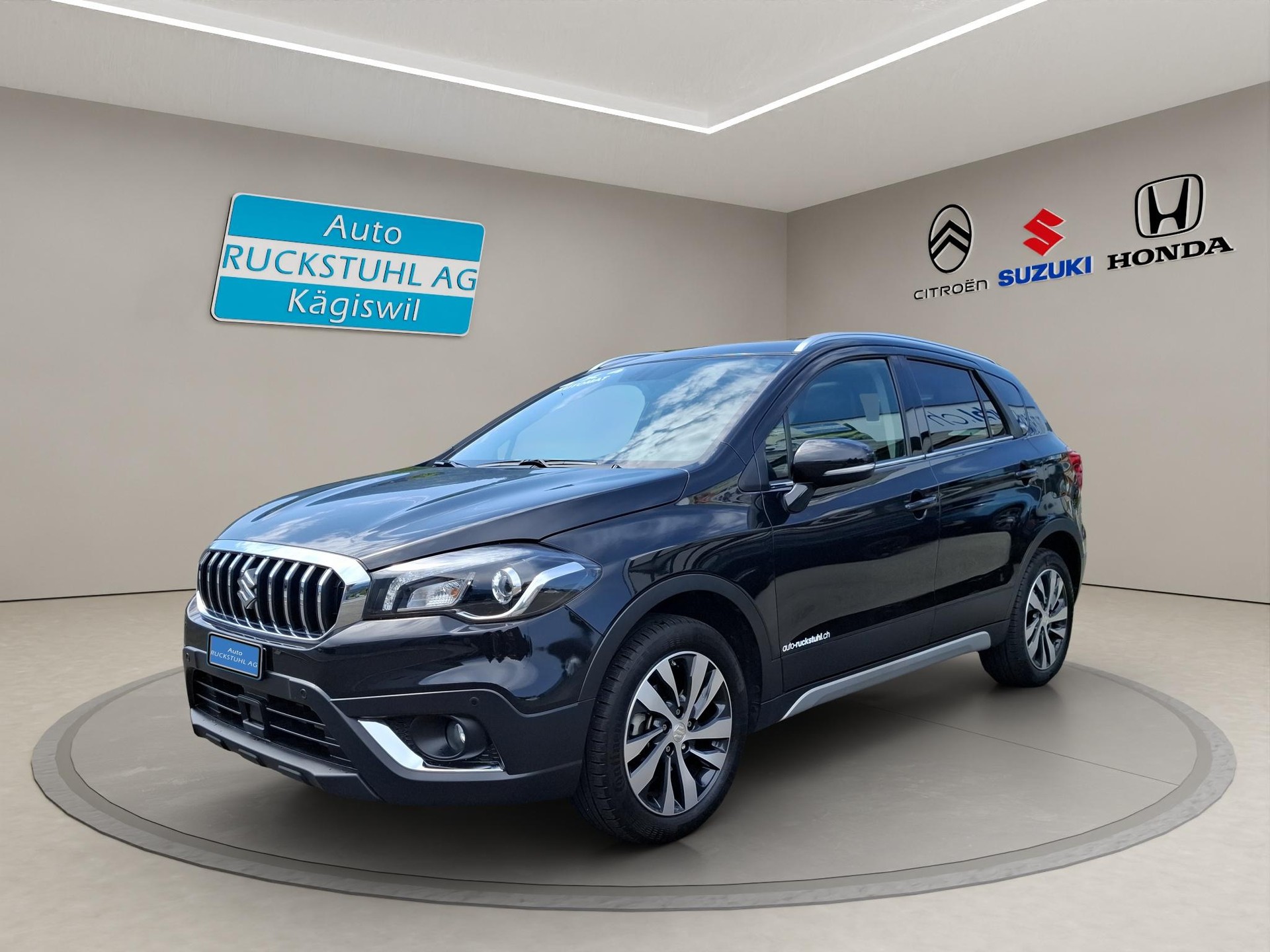 SUZUKI SX4 S-Cross 1.4 T Compact Top 4x4-image-0