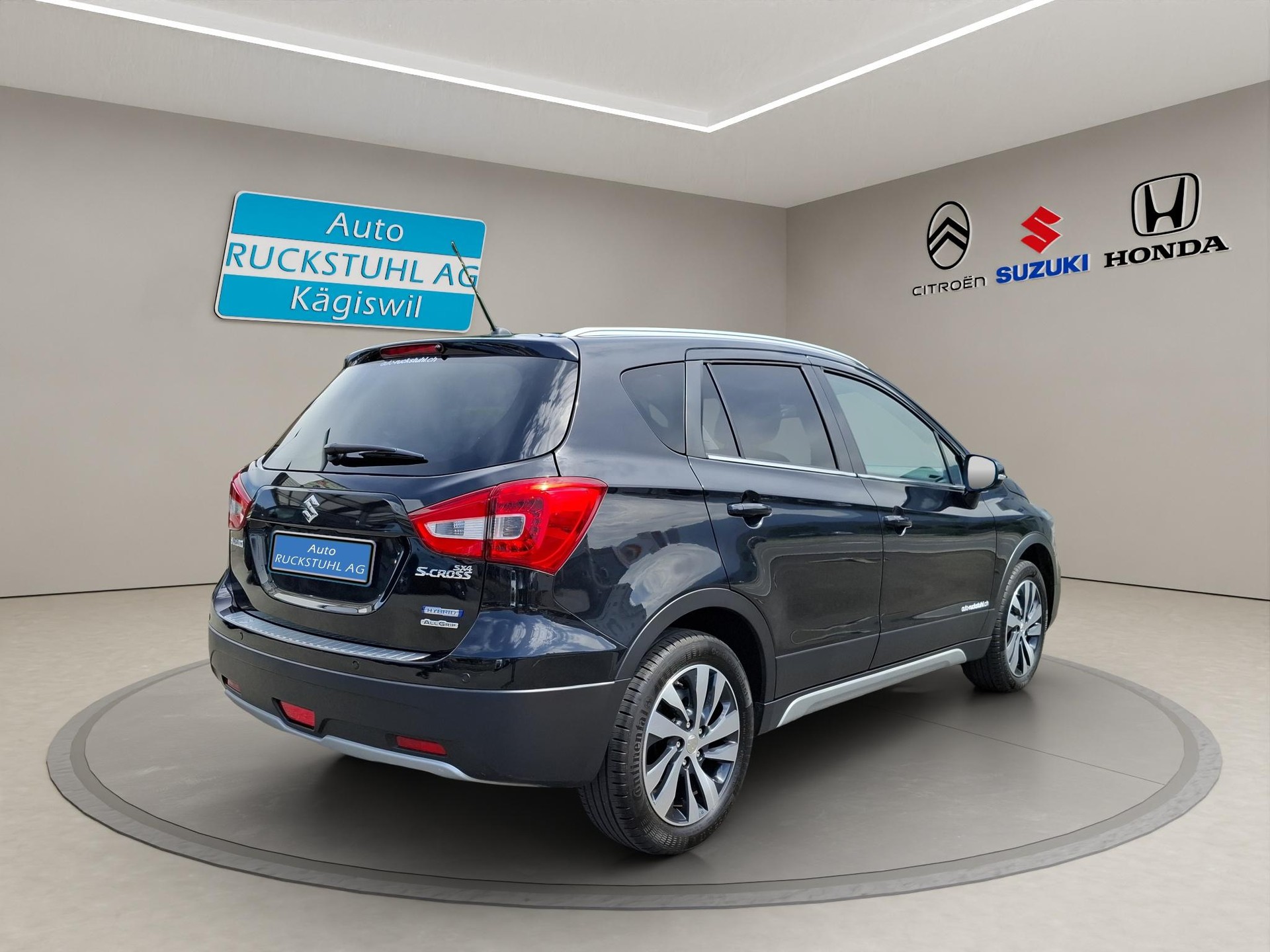 SUZUKI SX4 S-Cross 1.4 T Compact Top 4x4-image-3