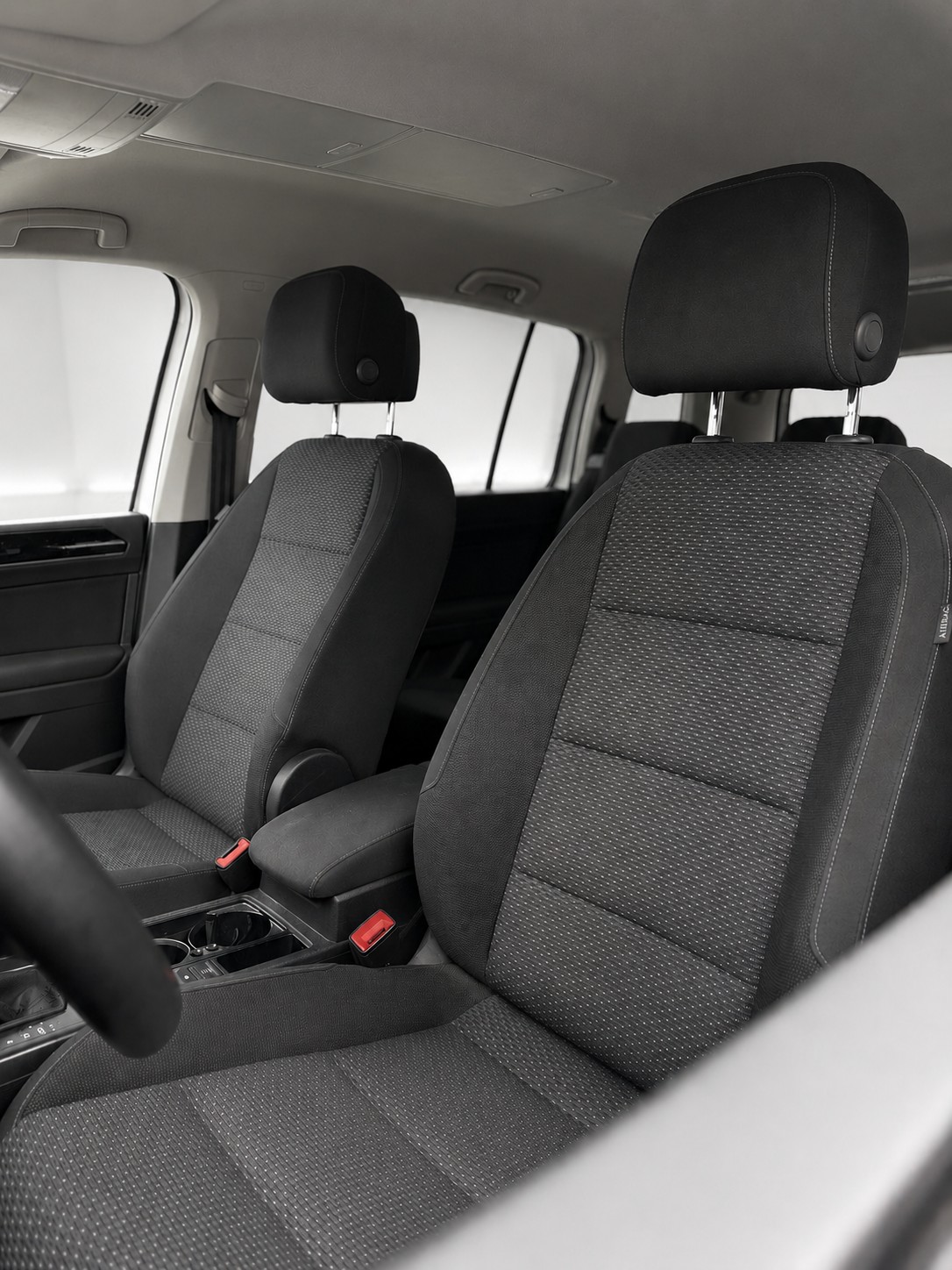 VW Touran 2.0 TDI BlueMotion Technology Comfortline DSG-image-6
