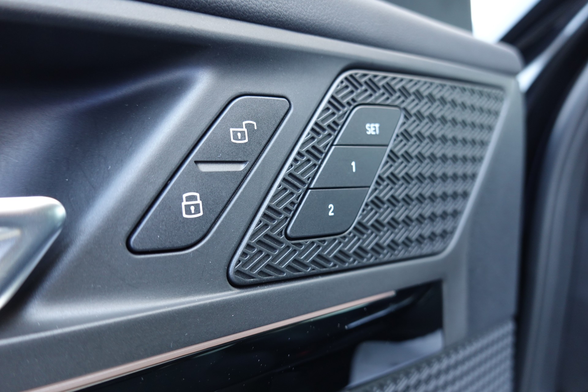 BMW X1 XDRIVE 23D - 48V - «X-LINE FIRST EXCLUSIVE» - 211 PS-image-14