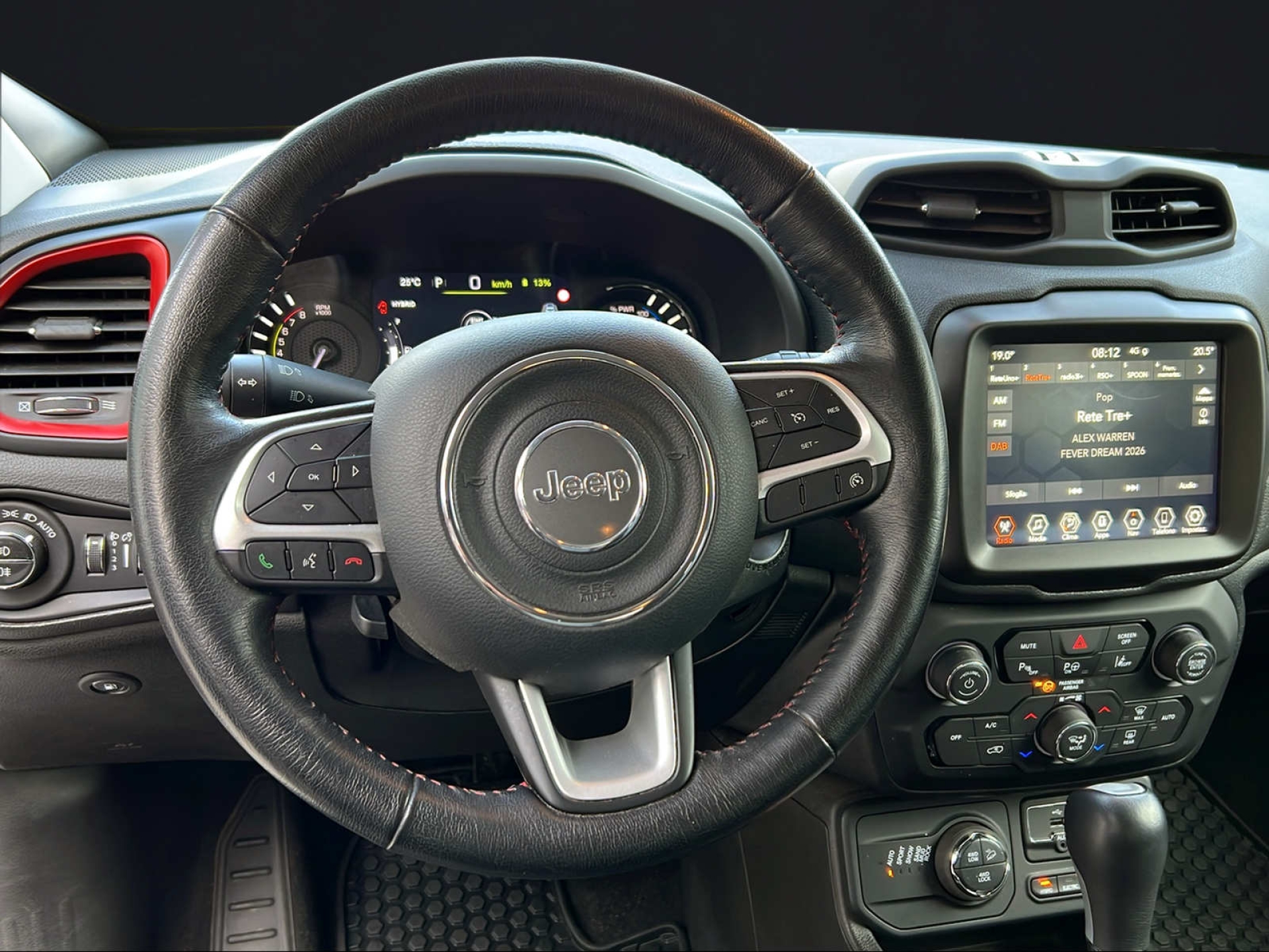 JEEP Renegade 1.3 PHEV Trailhawk AWD-image-8