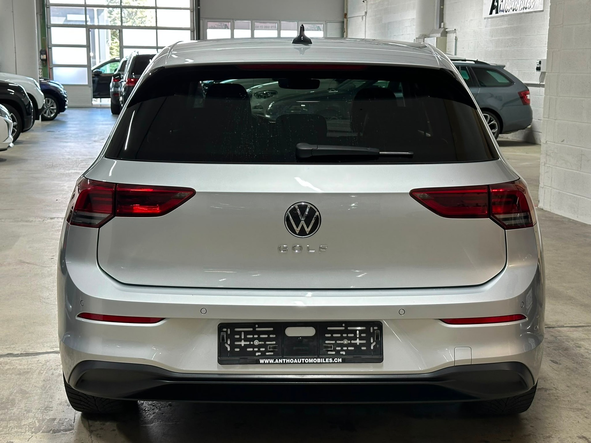 VW Golf 1.0 TSI Life-image-4