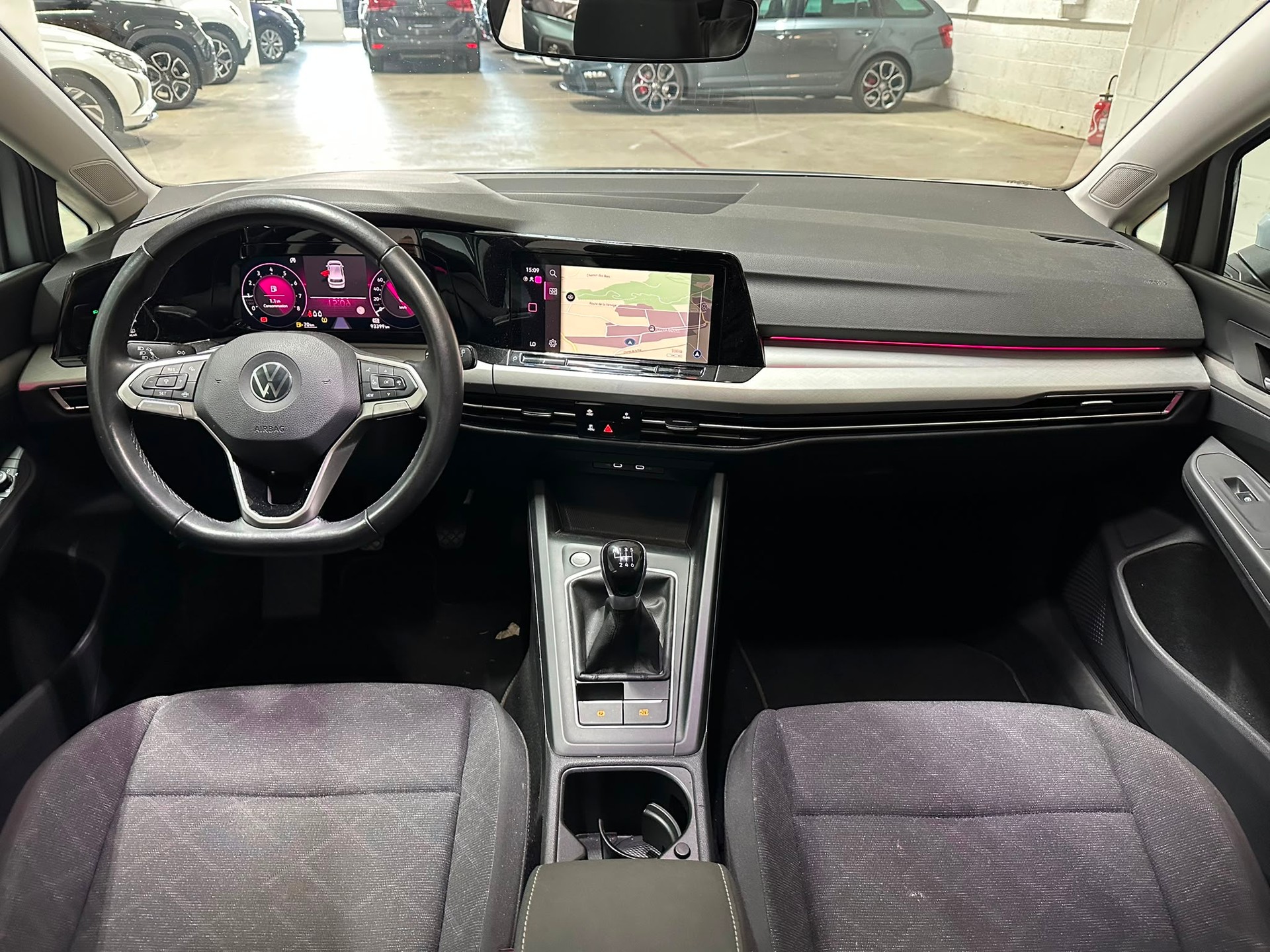 VW Golf 1.0 TSI Life-image-7