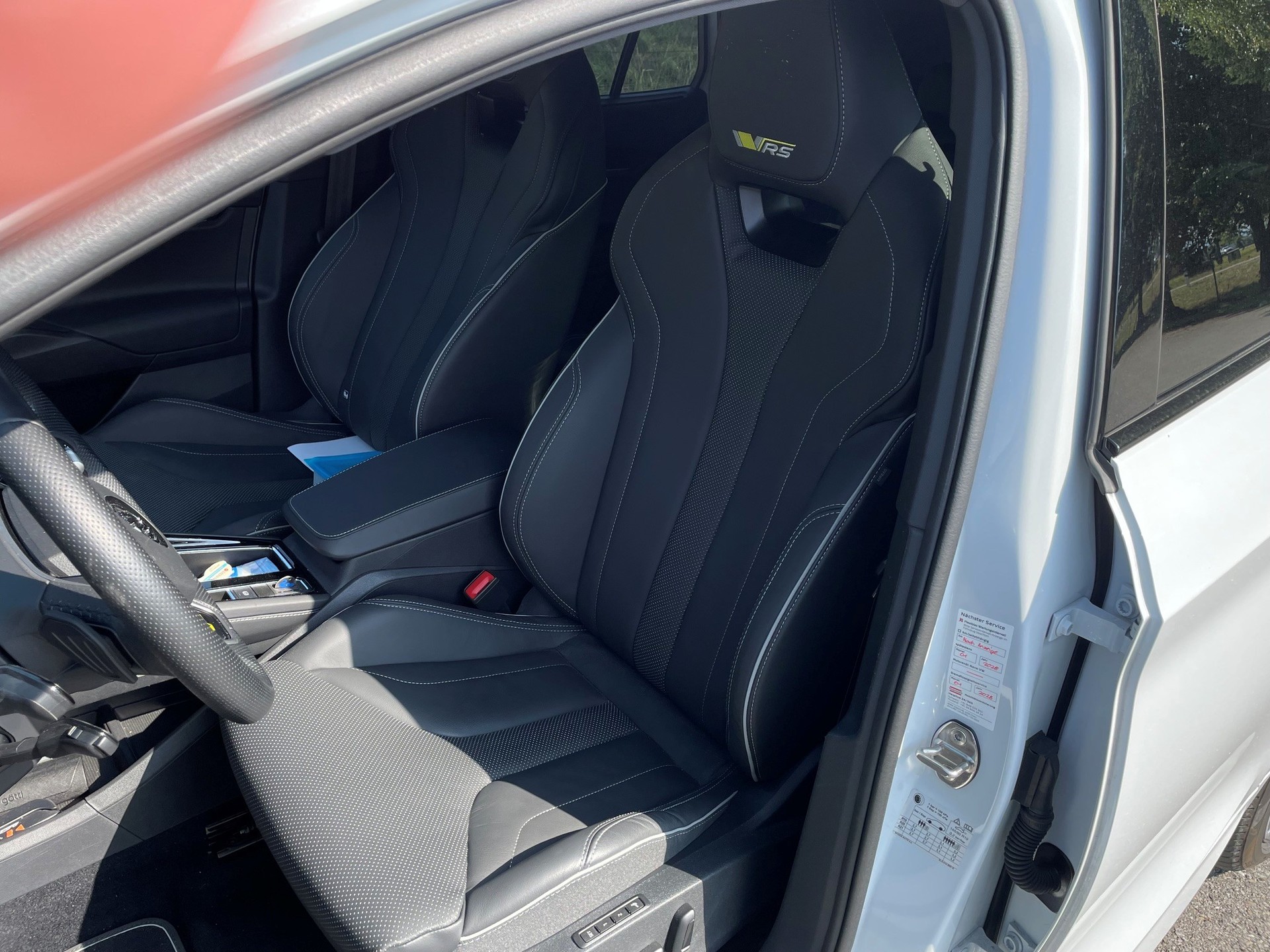 SKODA Enyaq Coupé RS 4x4-image-9