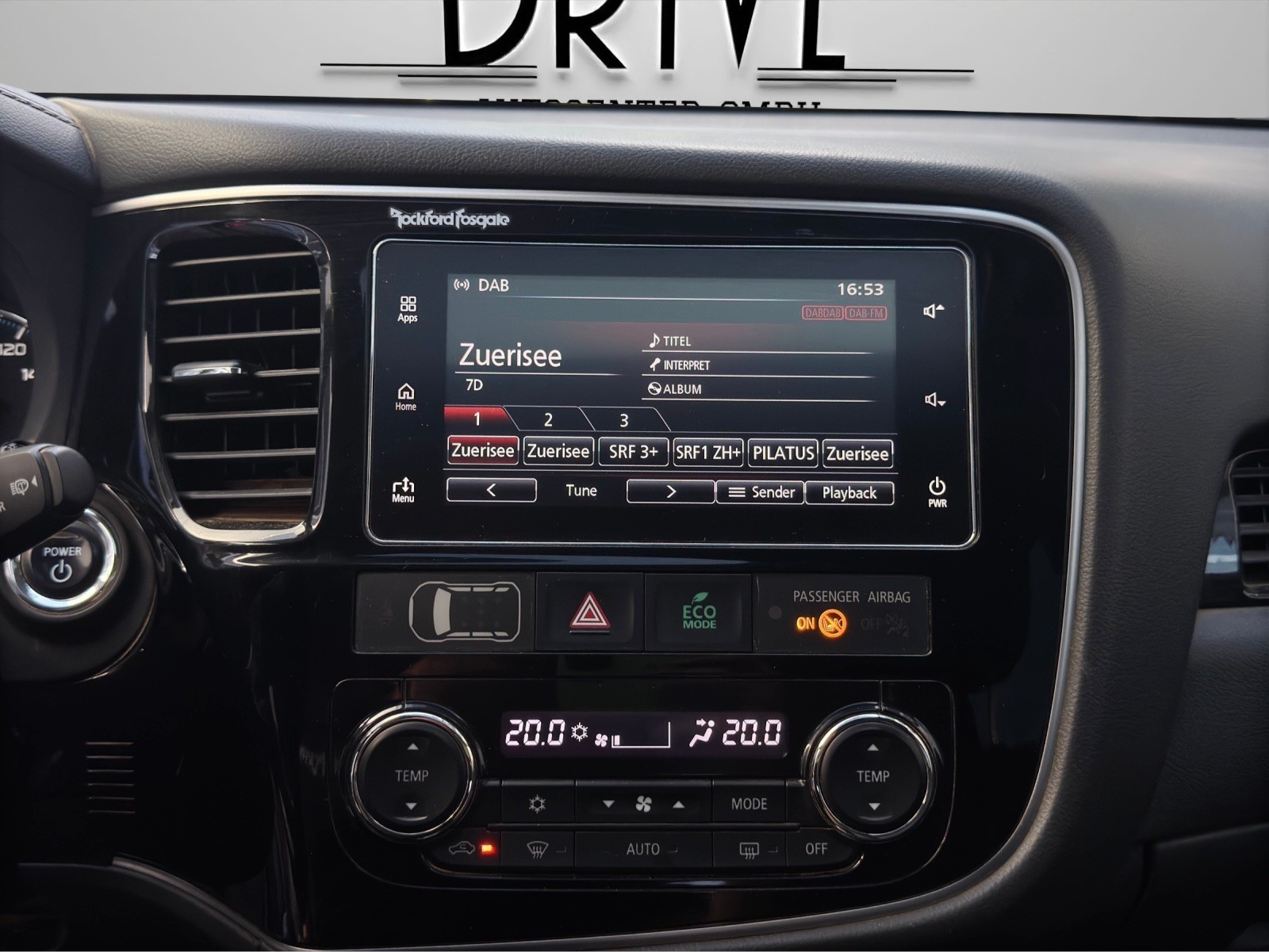 MITSUBISHI Outlander 2.0 PHEV Diamond 4WD Automatic-image-13