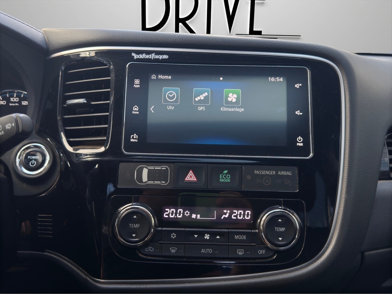 MITSUBISHI Outlander 2.0 PHEV Diamond 4WD Automatic-image-17