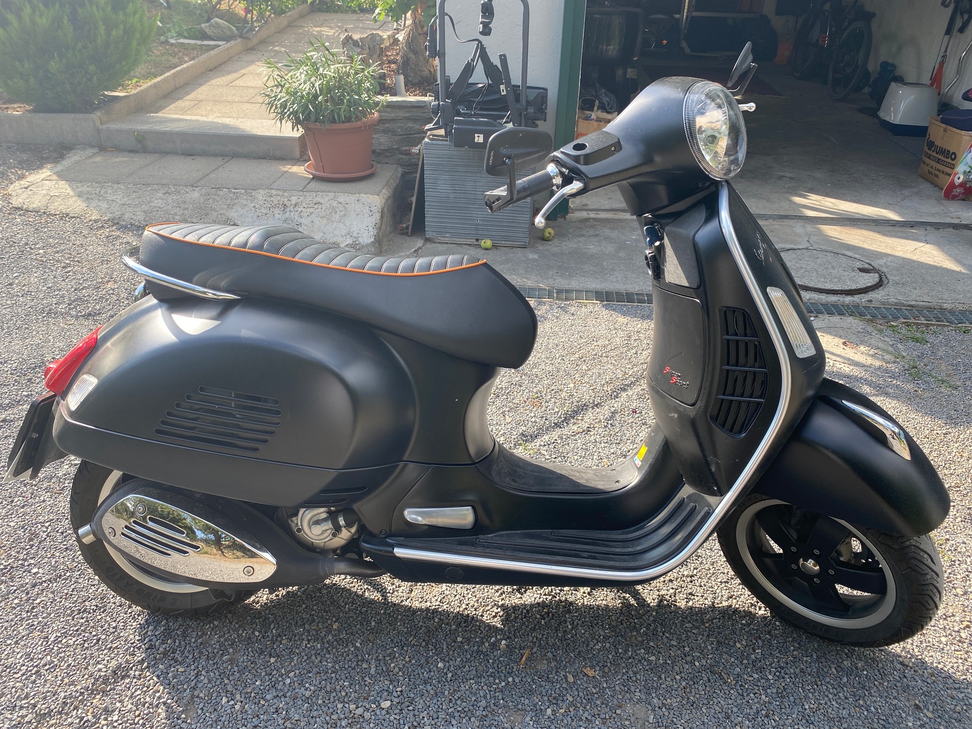 PIAGGIO Vespa GTS Super 125 i.e.-image-2