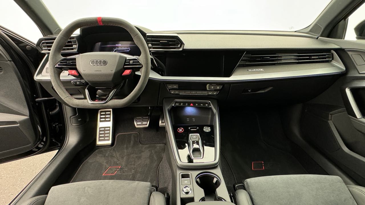 AUDI RS3 Sportback 2.5 TSI quattro S-tronic-image-5