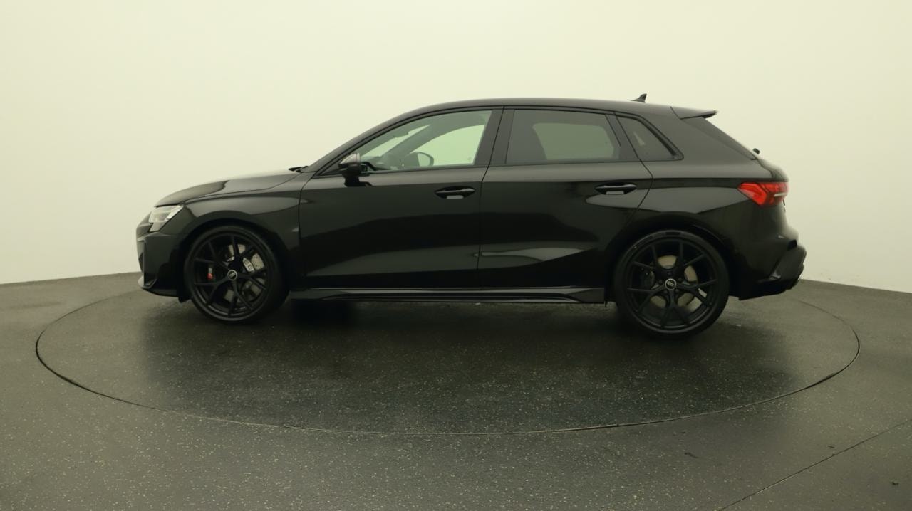 AUDI RS3 Sportback 2.5 TSI quattro S-tronic-image-1