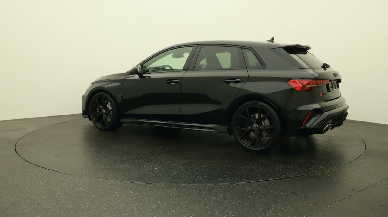 AUDI RS3 Sportback 2.5 TSI quattro S-tronic-image-2